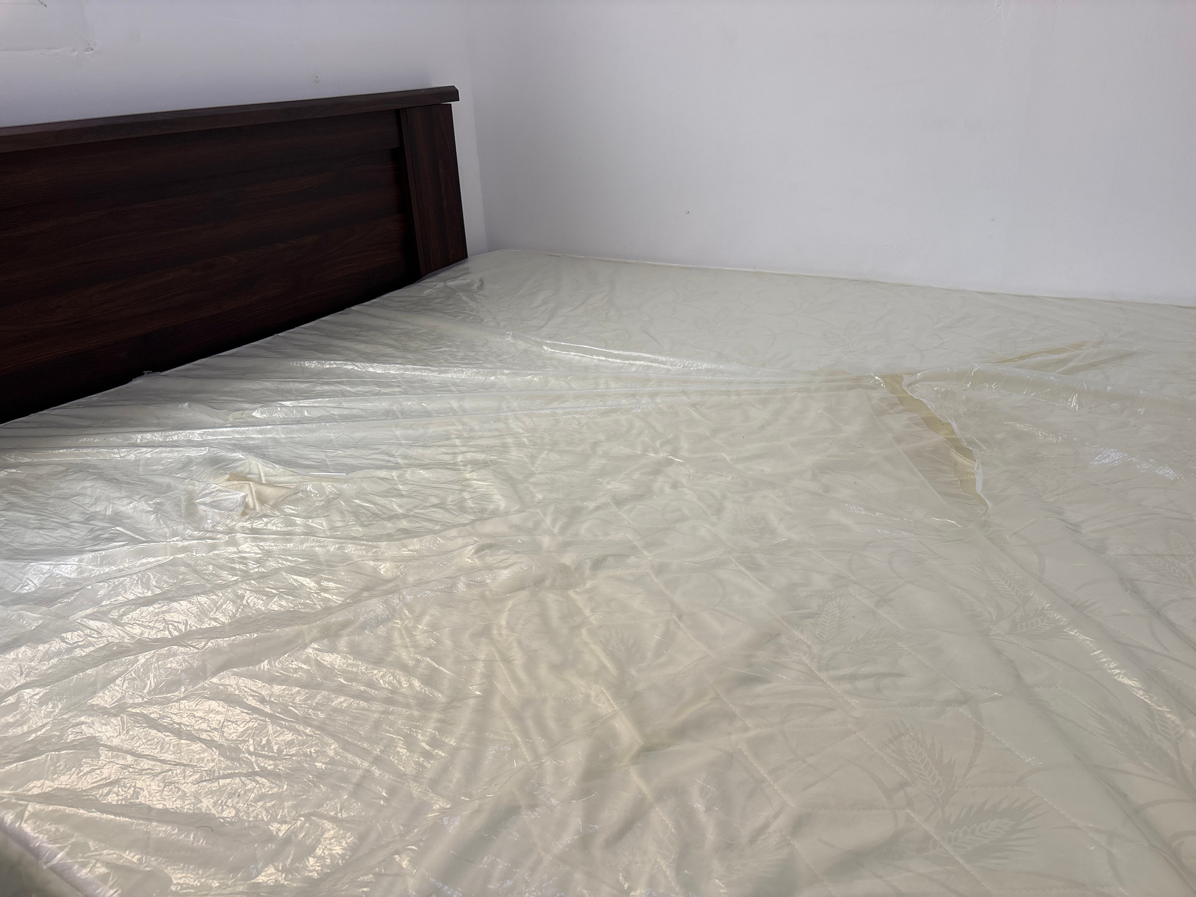 King Size mattress for sale (200X200), Excellent condition  - Image 3
