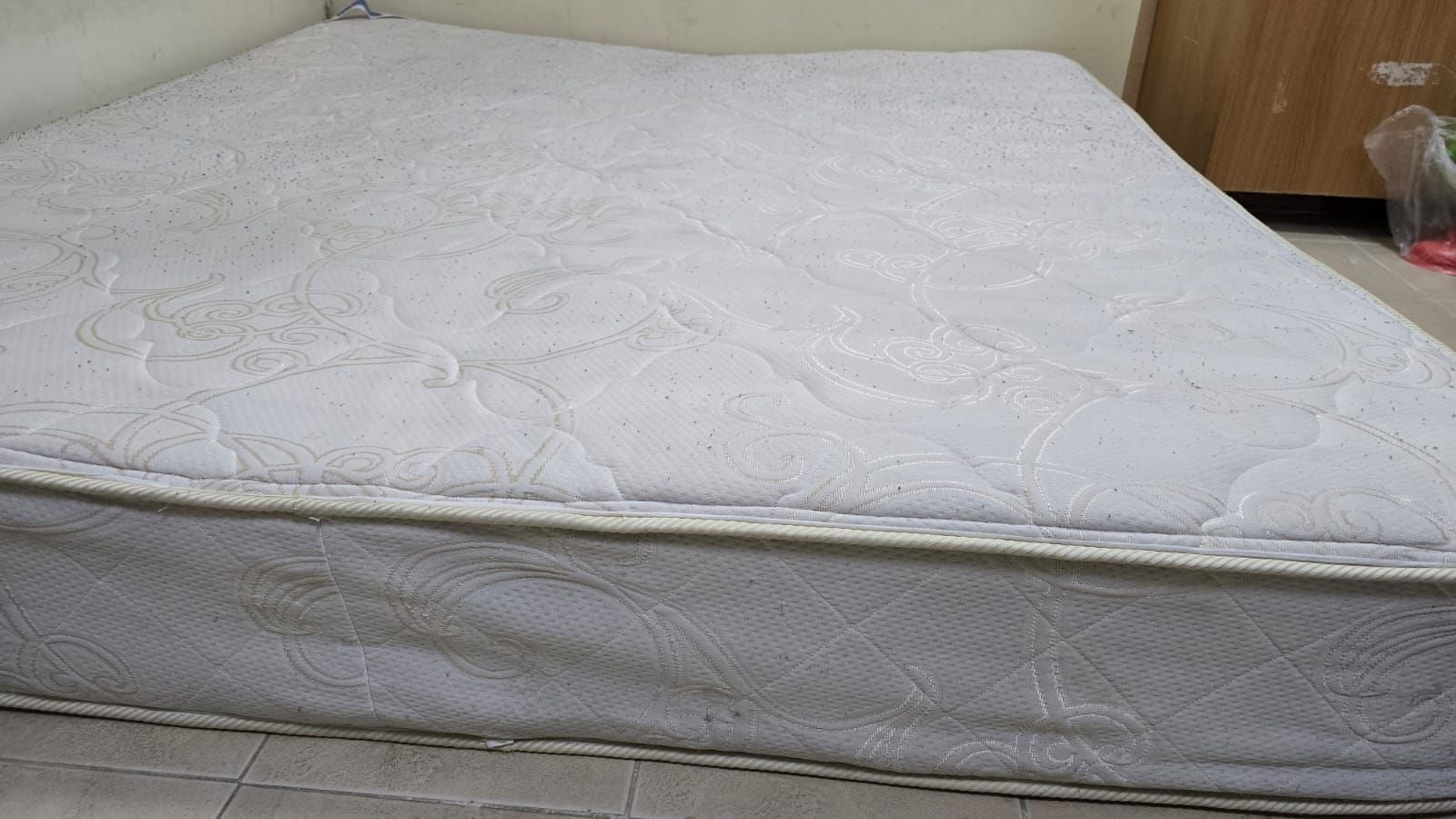 King size mattress  - Image 3