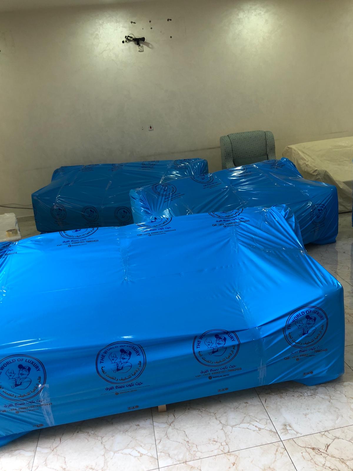 Professional company shifting close box cars - Image 2