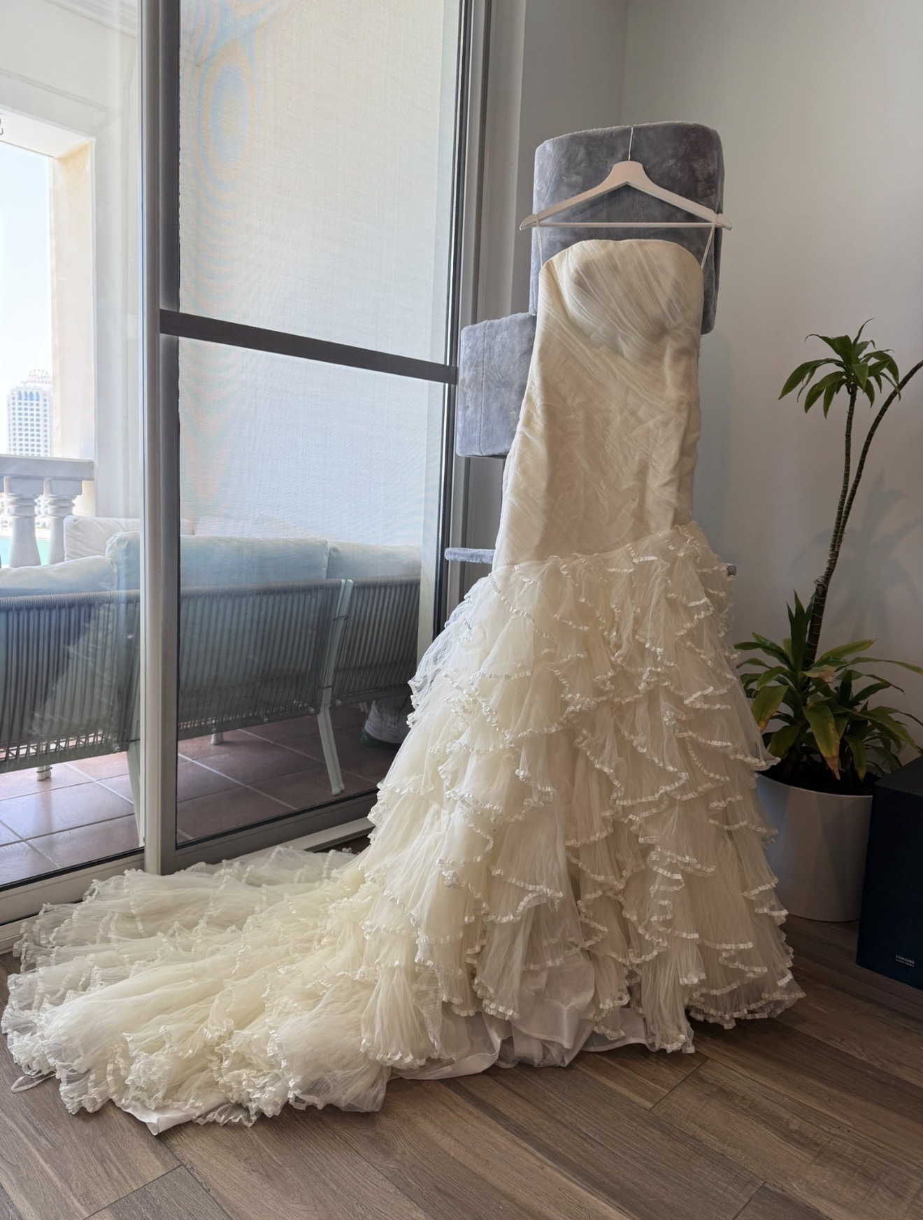 Pronovias wedding dress 1500 qar - Image 1