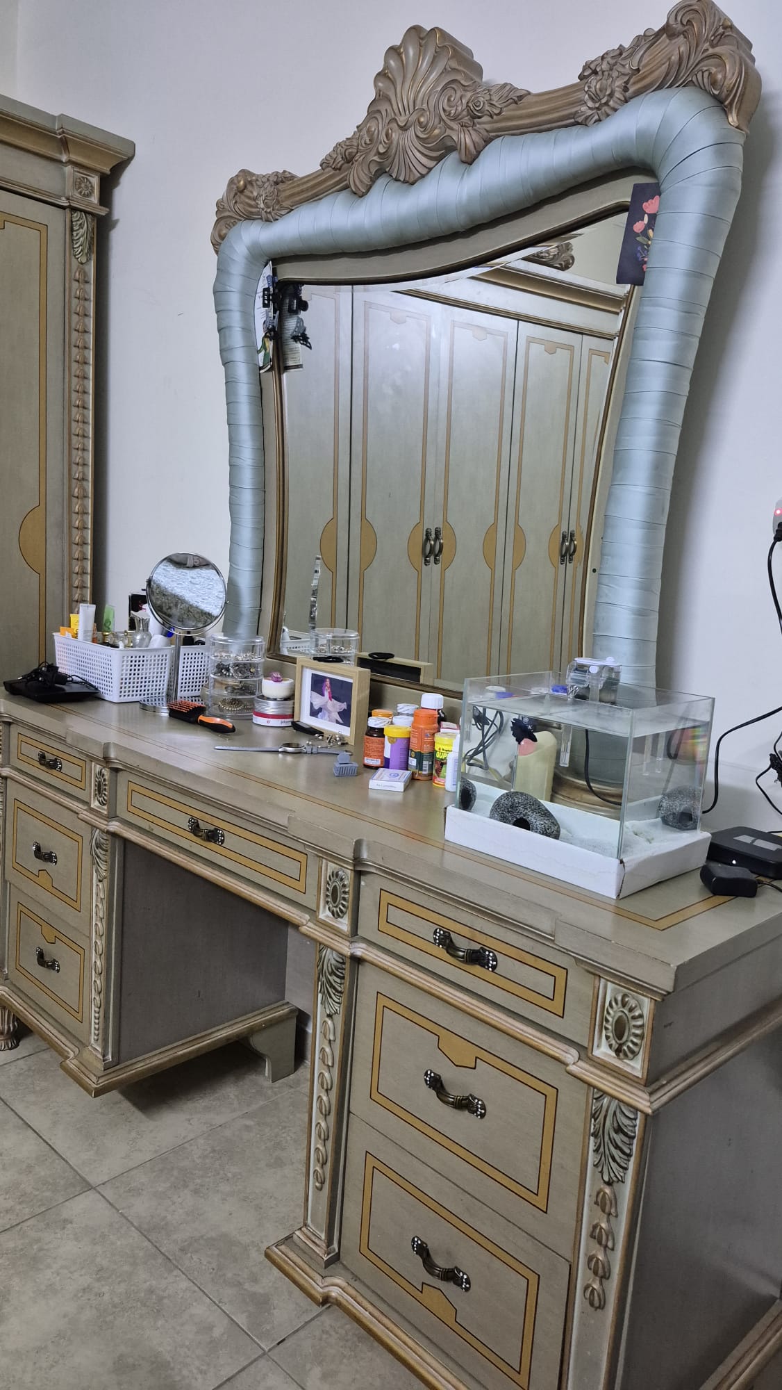 Moving Out Sale: Bedroom Set, Wardrobe, Fridge, dinning table - Image 3