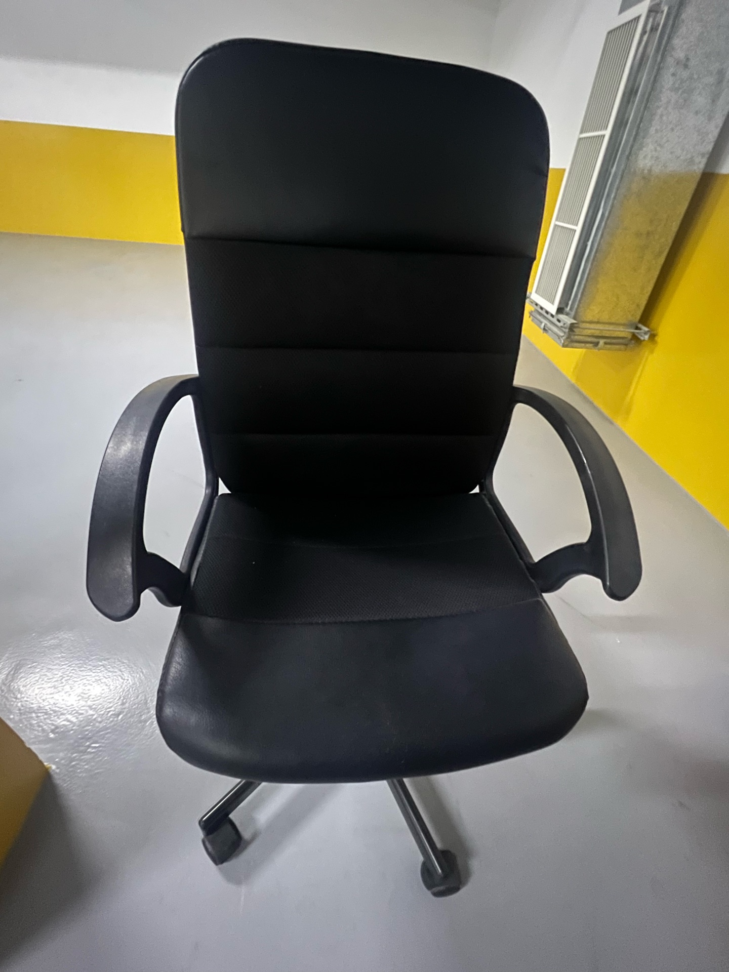 Office chair  - Image 3