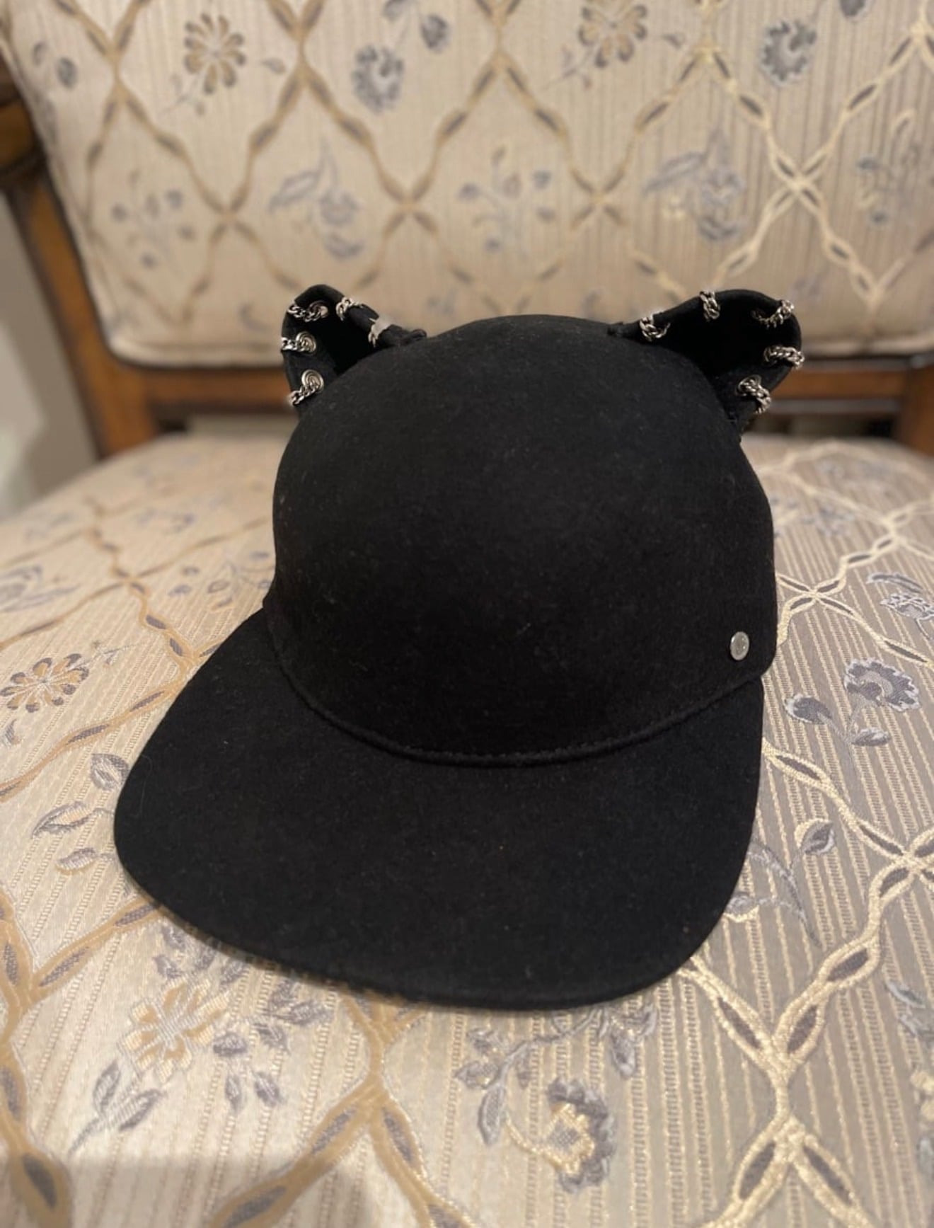 Karl Lagerfeld  Hat . Size M - Image 6