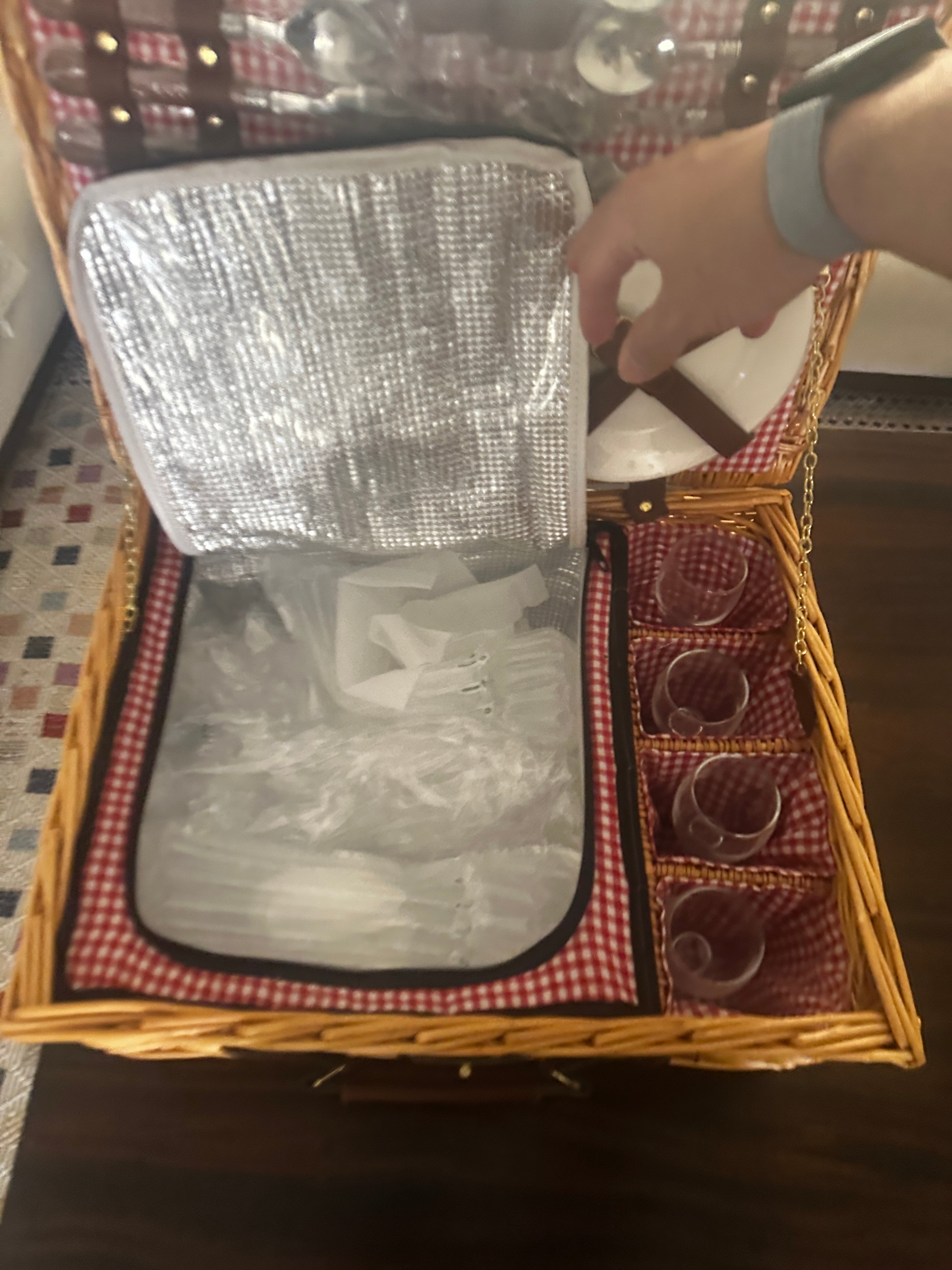 Picnic basket - Image 3