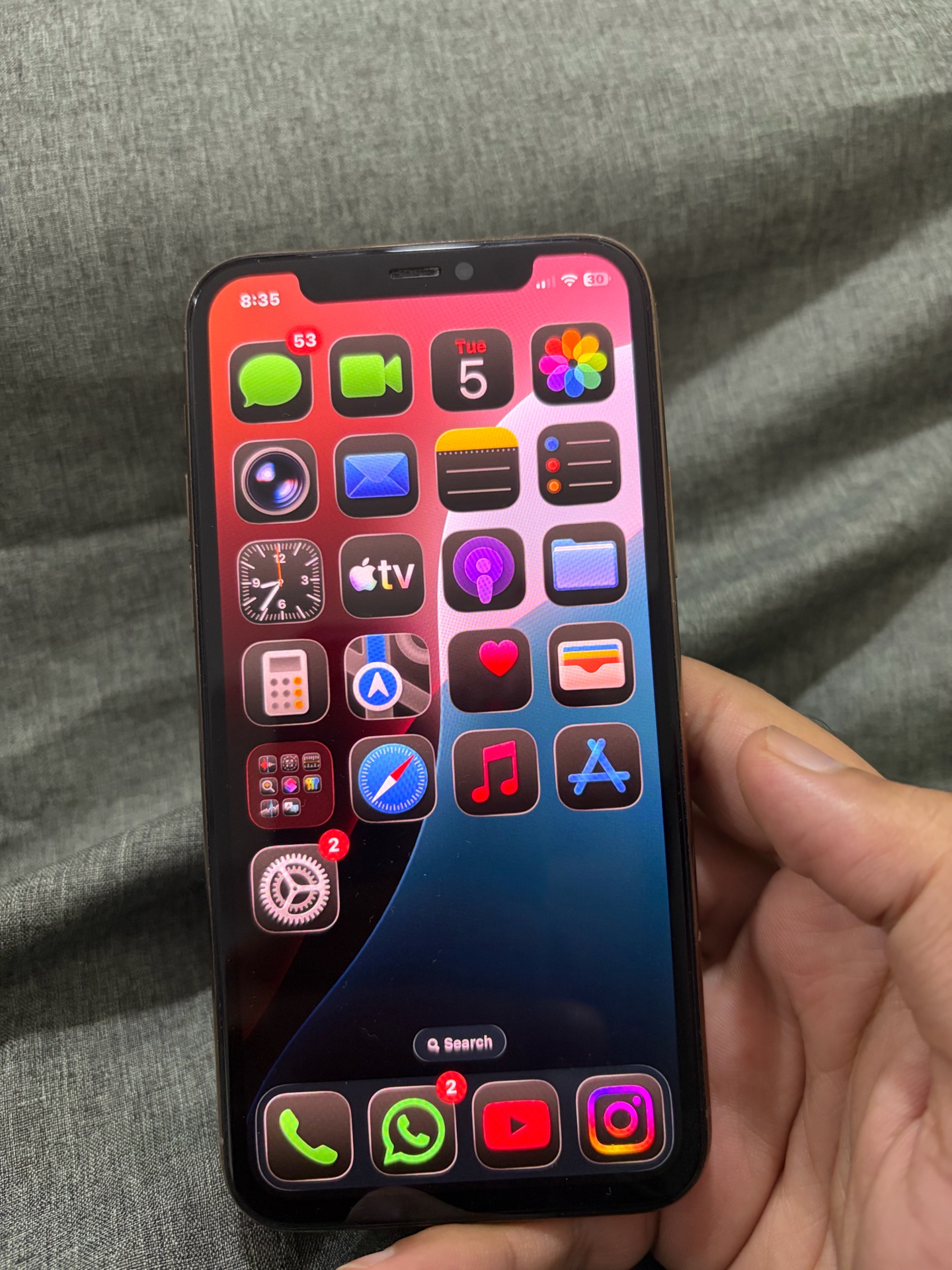 iPhone 11 Pro - Image 2