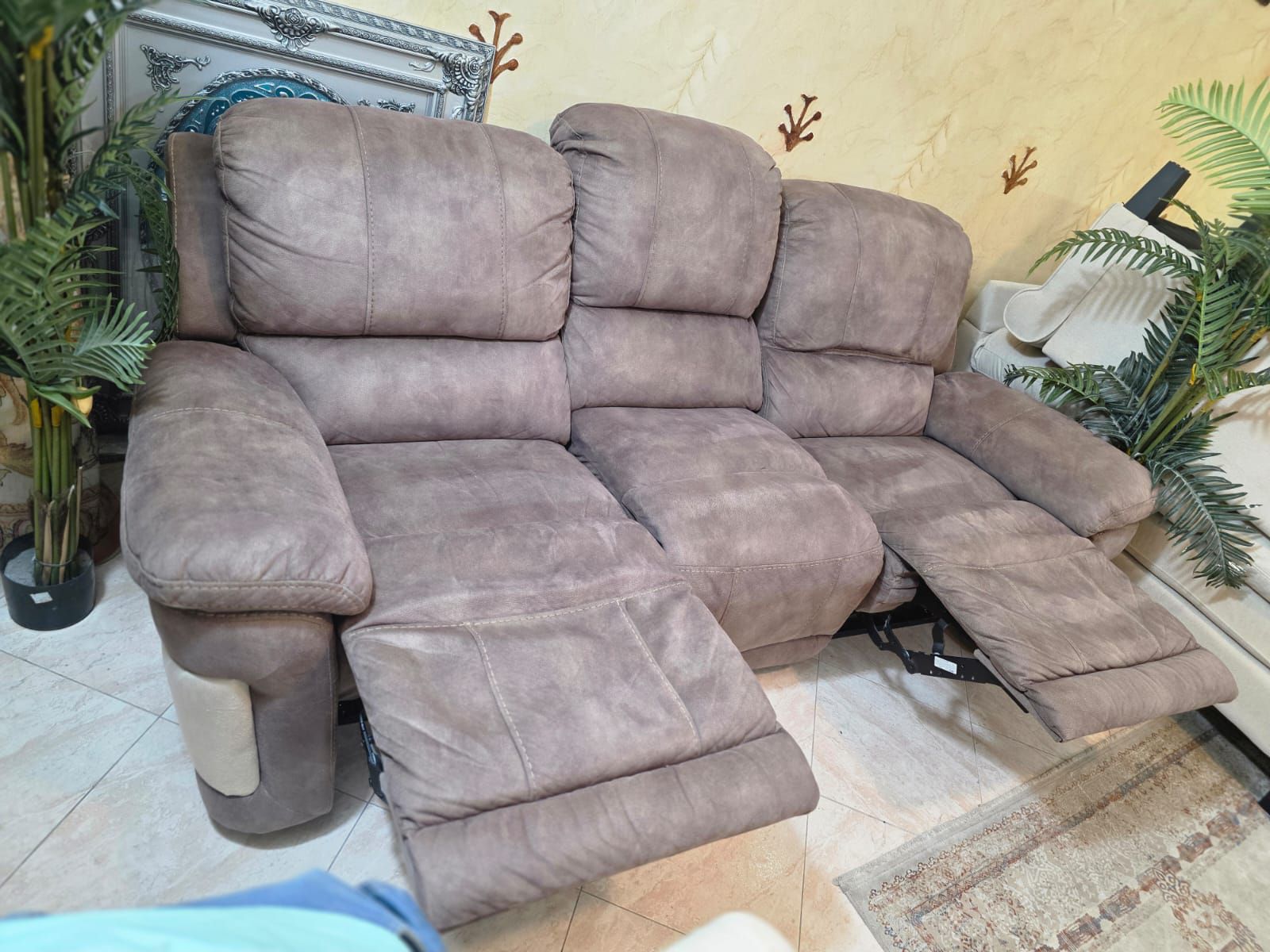 3 setar Sofa  - Image 2
