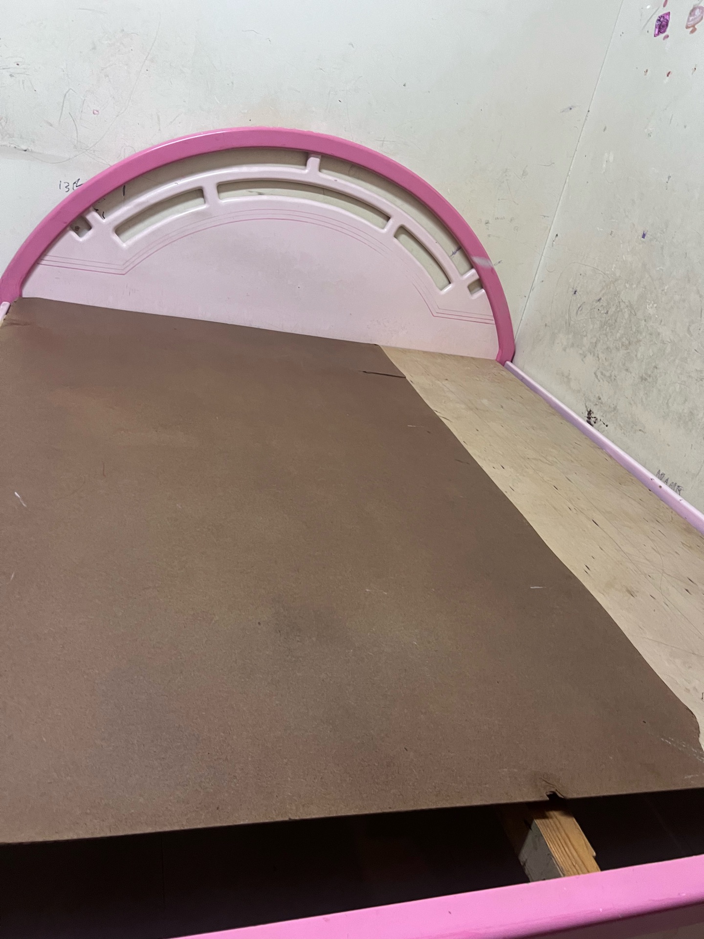 King seize bed frame for sale - Image 1