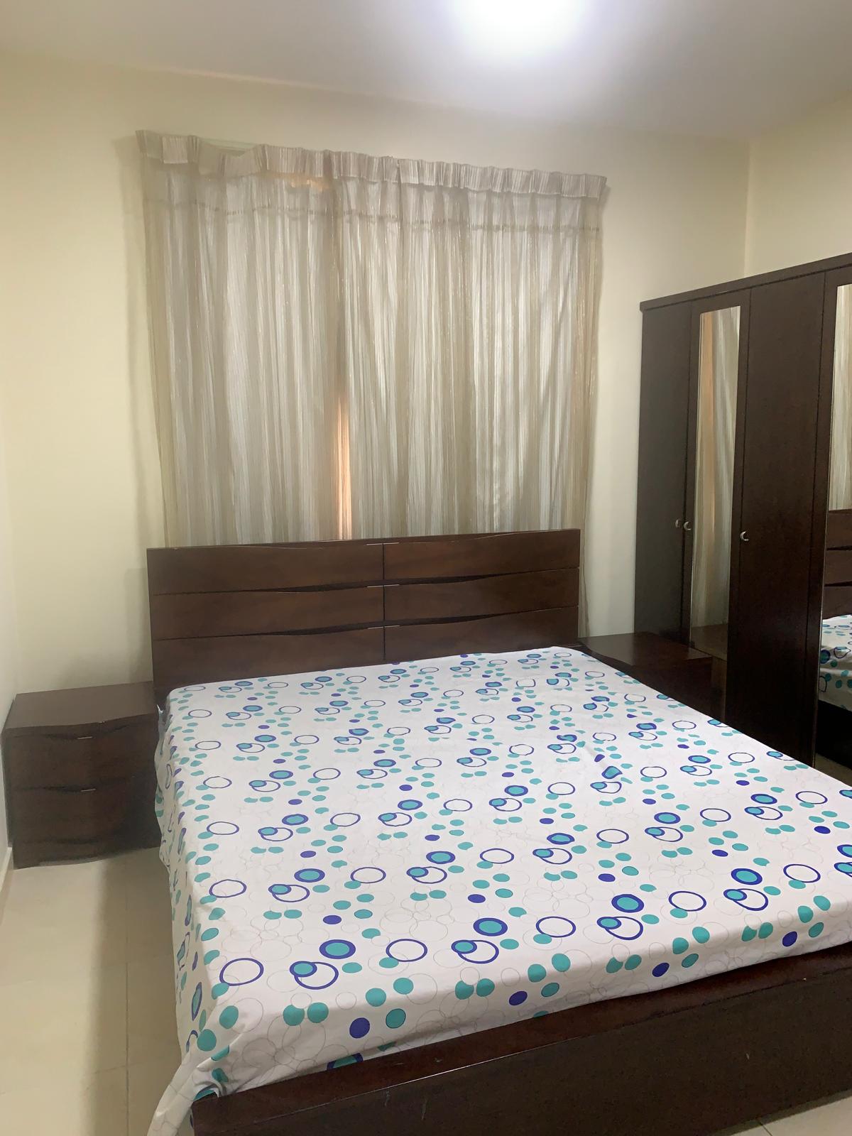 Bed Set with side tables and dressing table - Image 4
