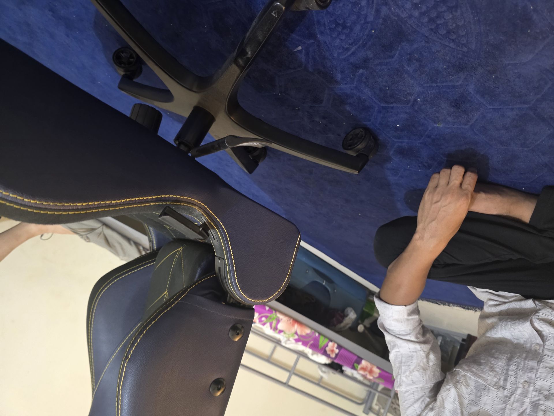 Gaming chair - Image 10