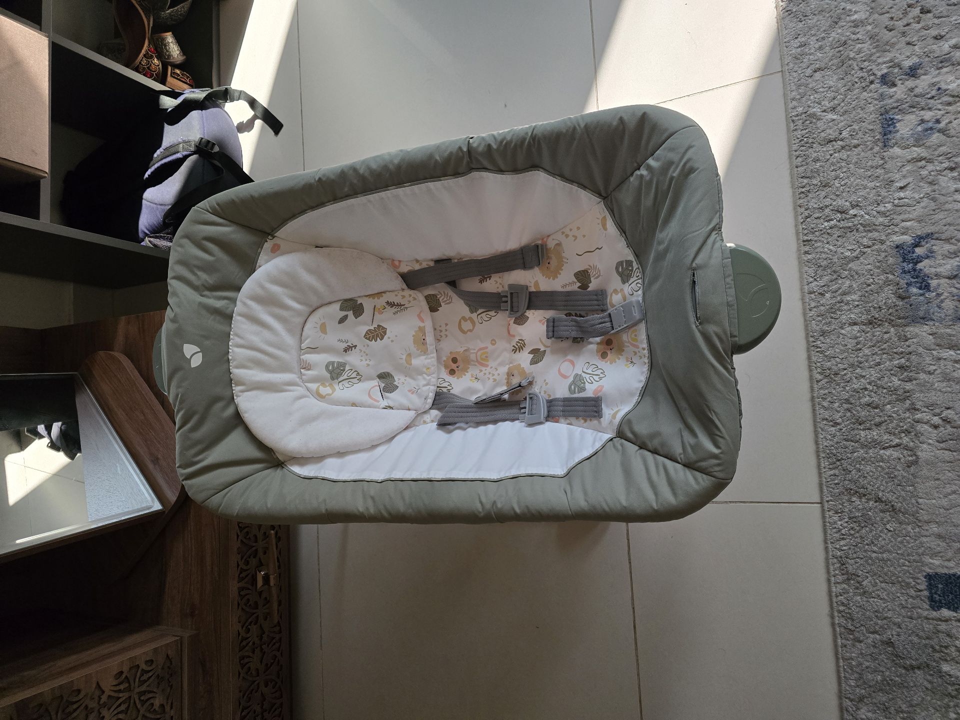 Joie travel cot + Changing unit + bouncer - Image 9