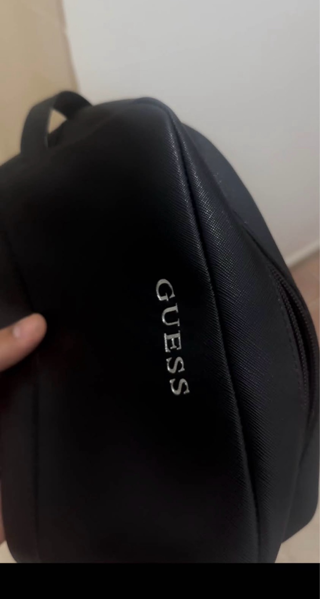 Guess brand men's toiletry bag or travel pouch - Image 2