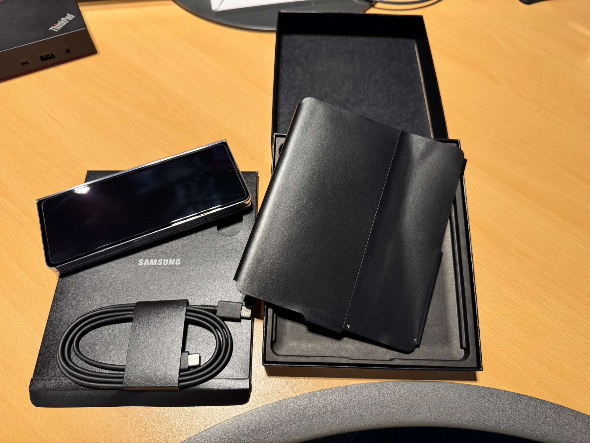 Samsung Fold 5 + Original S Pen Case (Brand New Condition) - Image 2