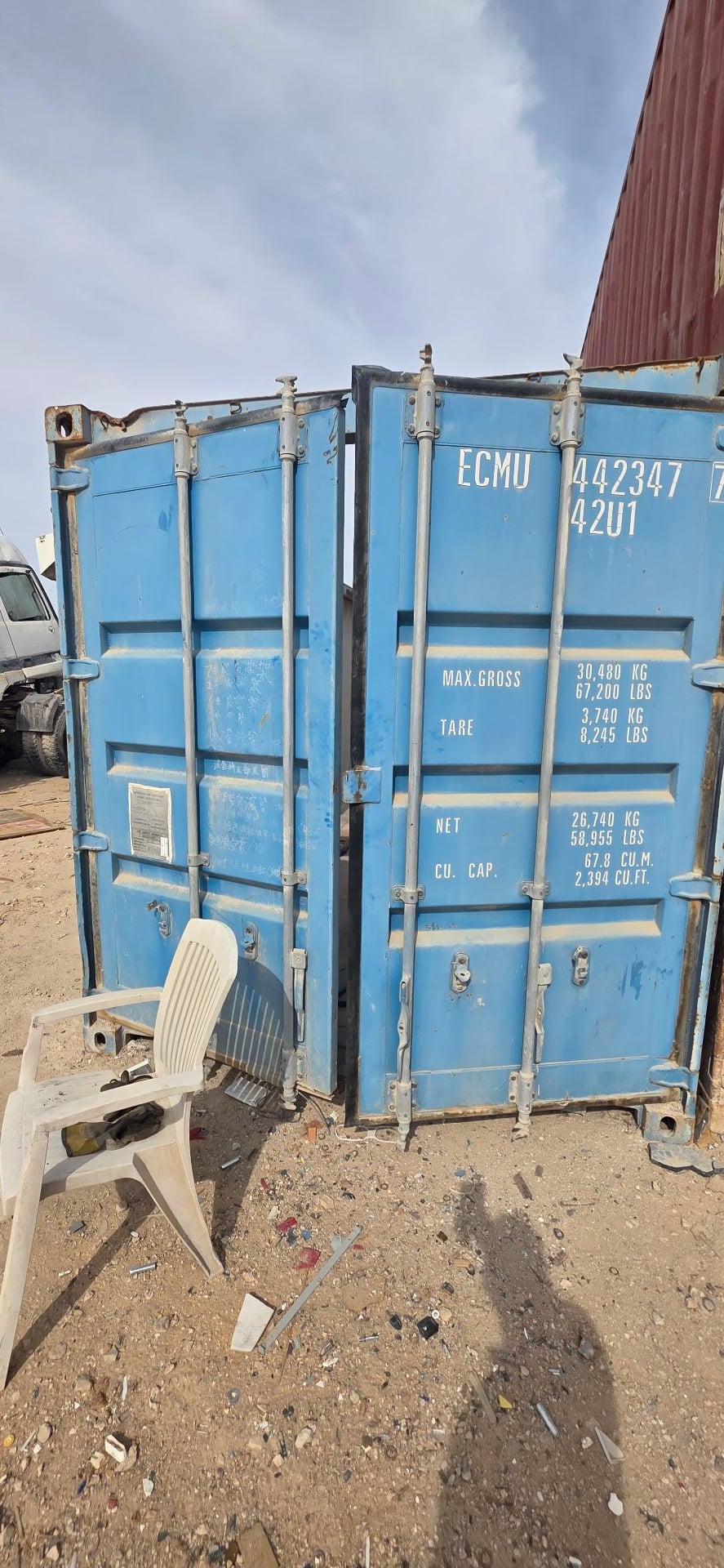 20 Feet  and  40feet containers  available  good condition - Image 9