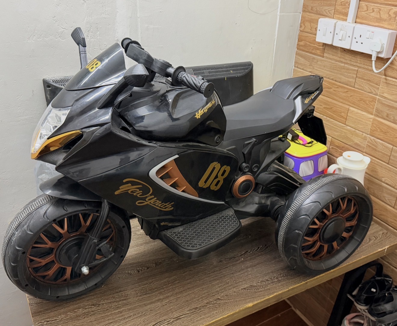Kids Electric 3-Wheel Ride-On Motorcycle (With Charger) - Image 3