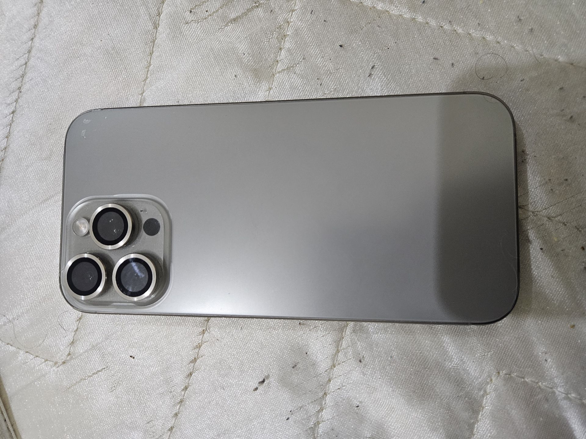 iPhone 16 Pro Max - Image 6