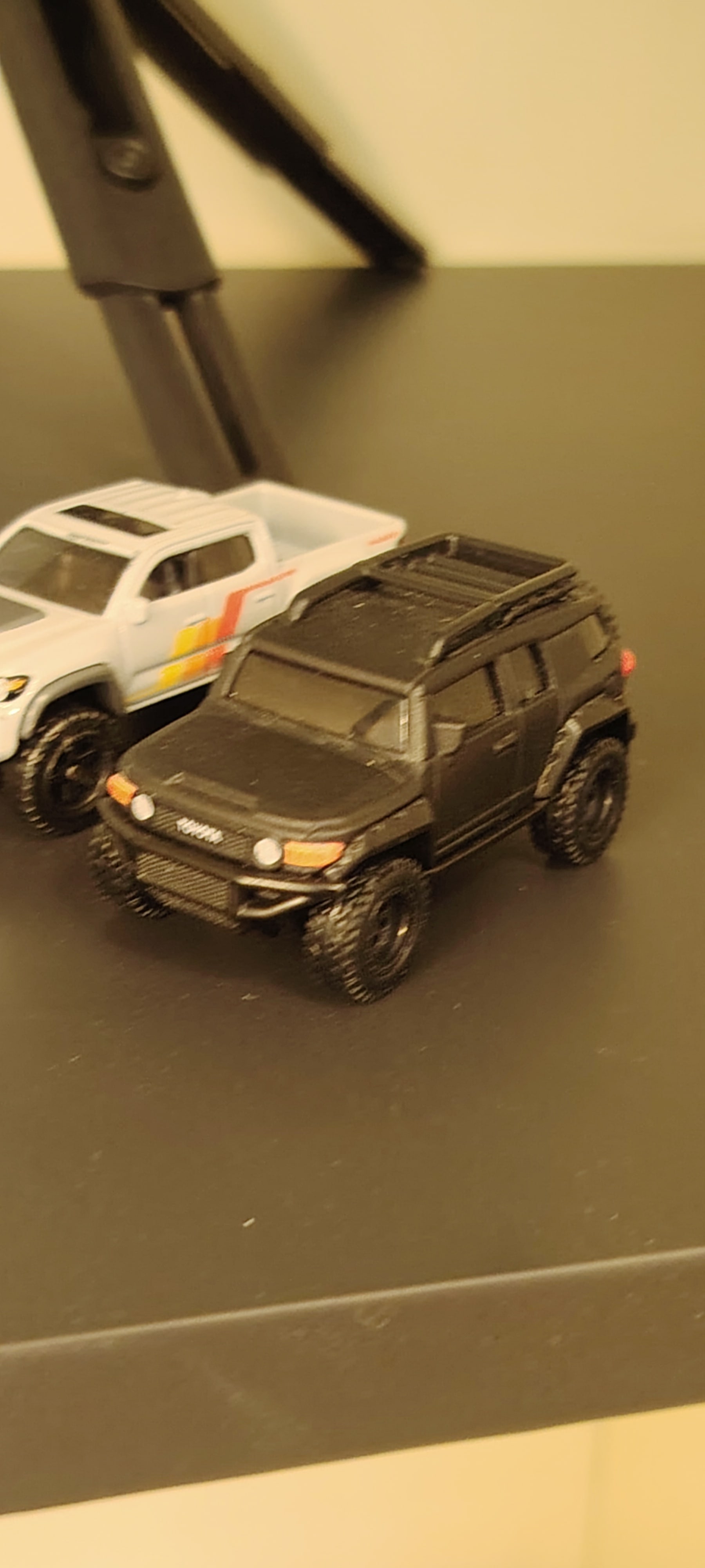 Hot wheels and matchbox loose - Image 1