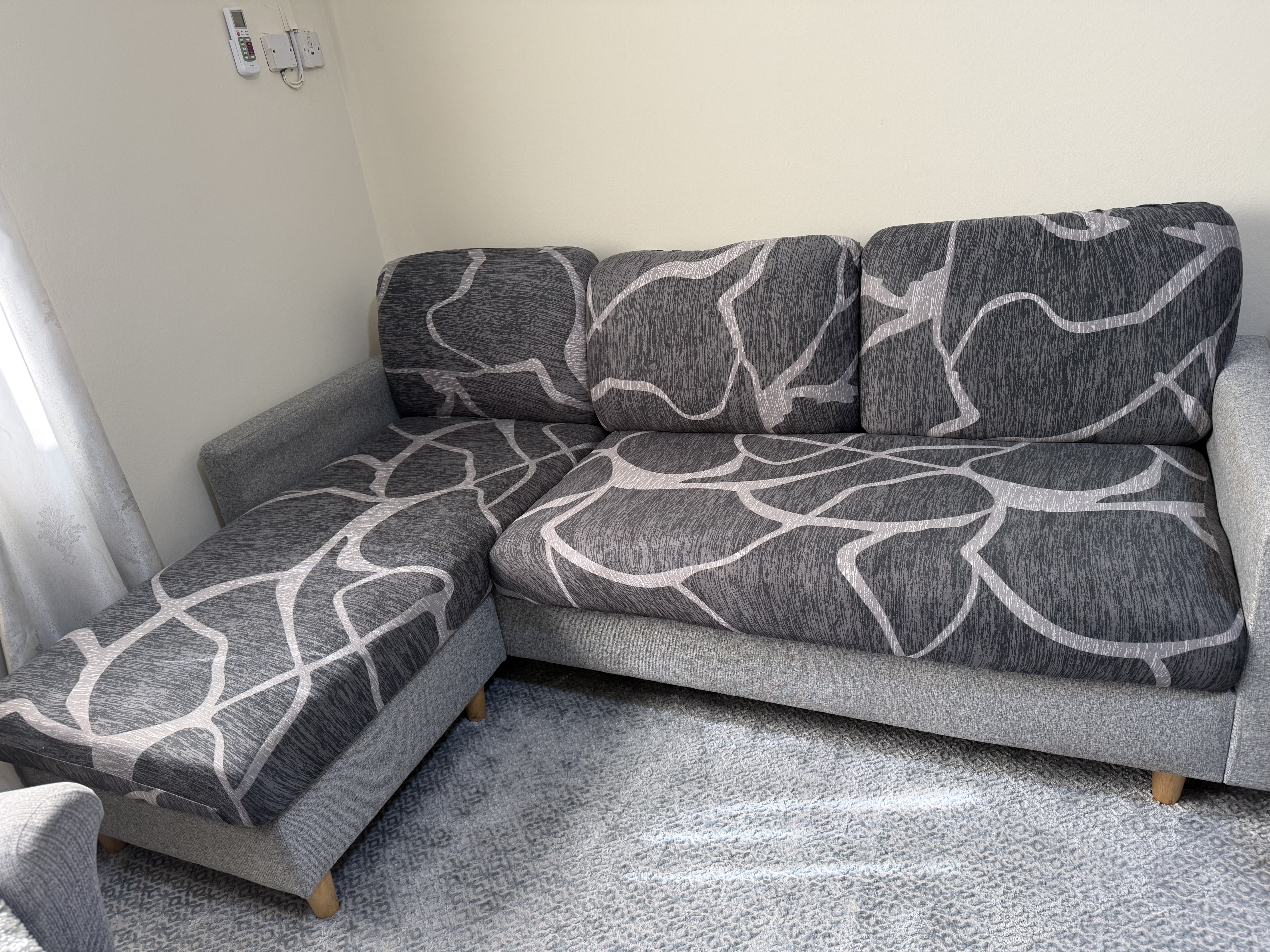 L shaped sofa - Image 2