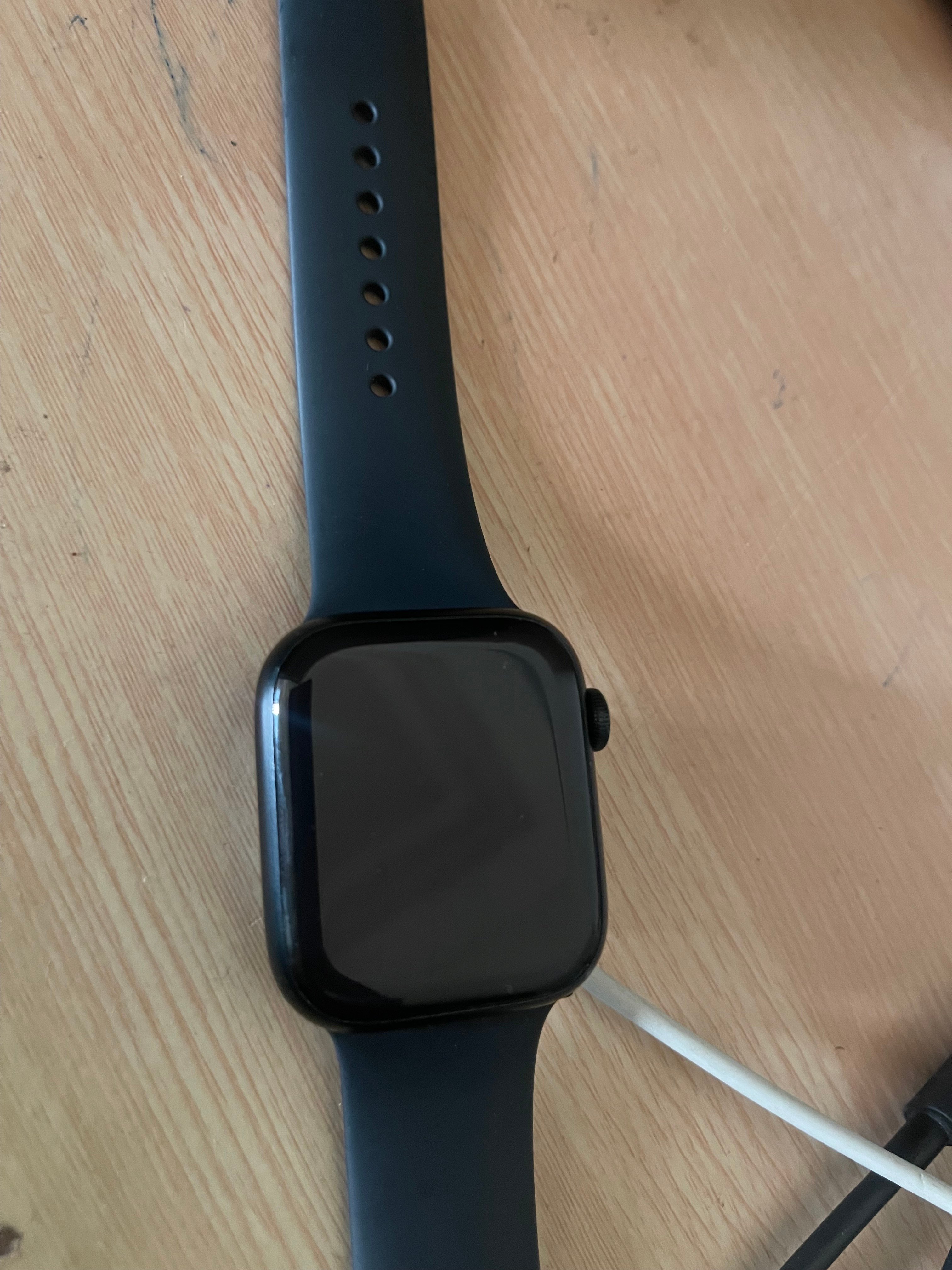 Apple Watch Series 7 45mm Cellular – Box Available – Good Condition - Image 4