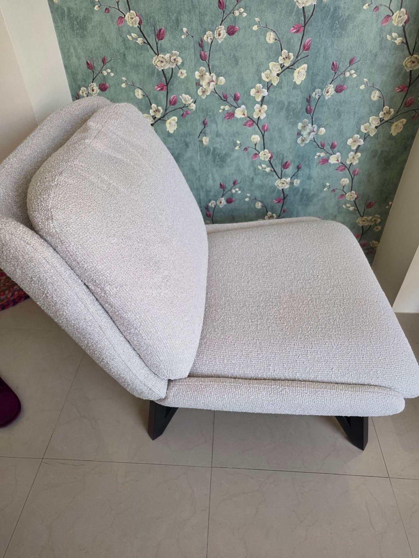 Arm chair with foot rest  - Image 2