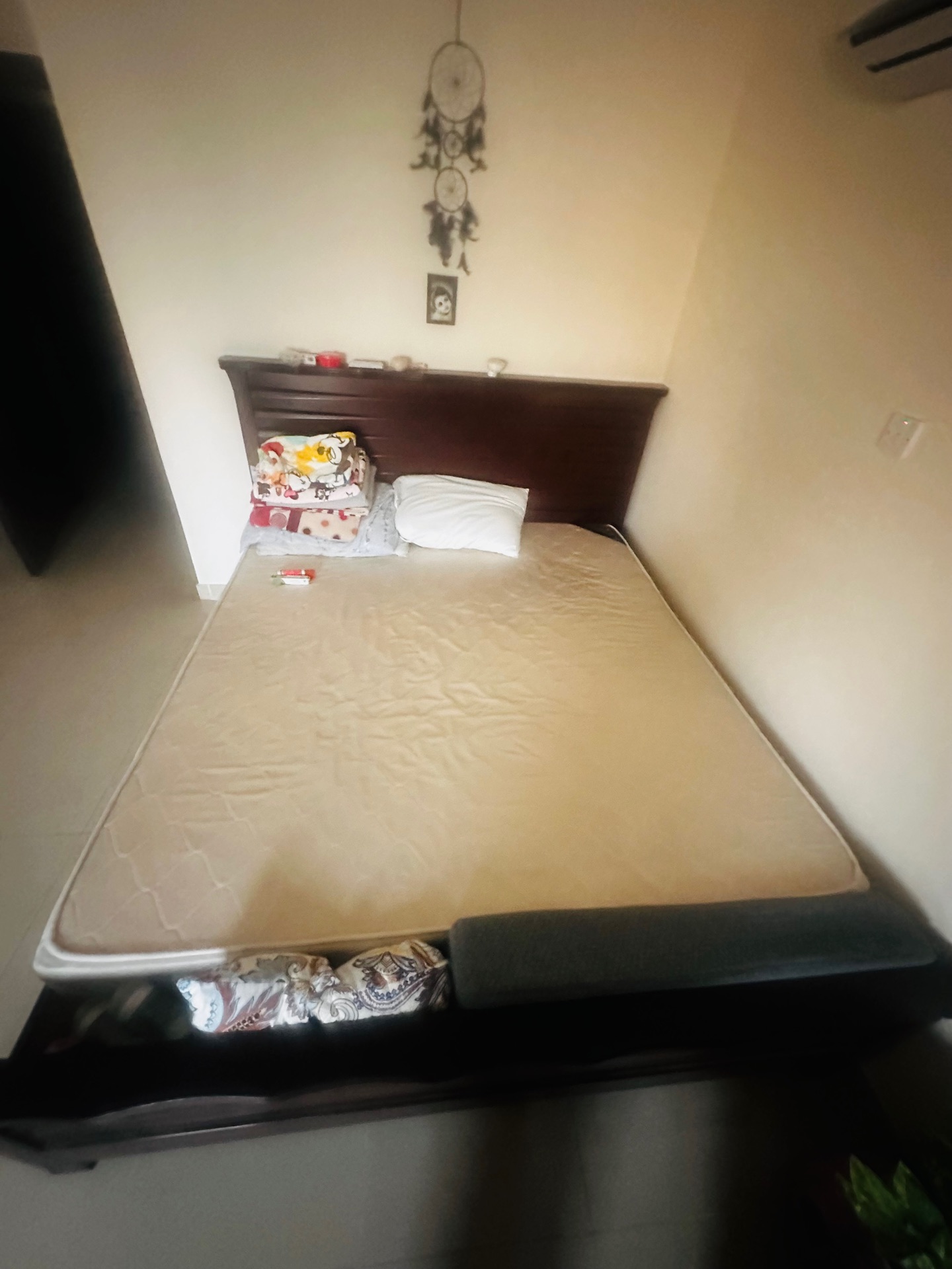 King size wooden cot for sale - Image 3