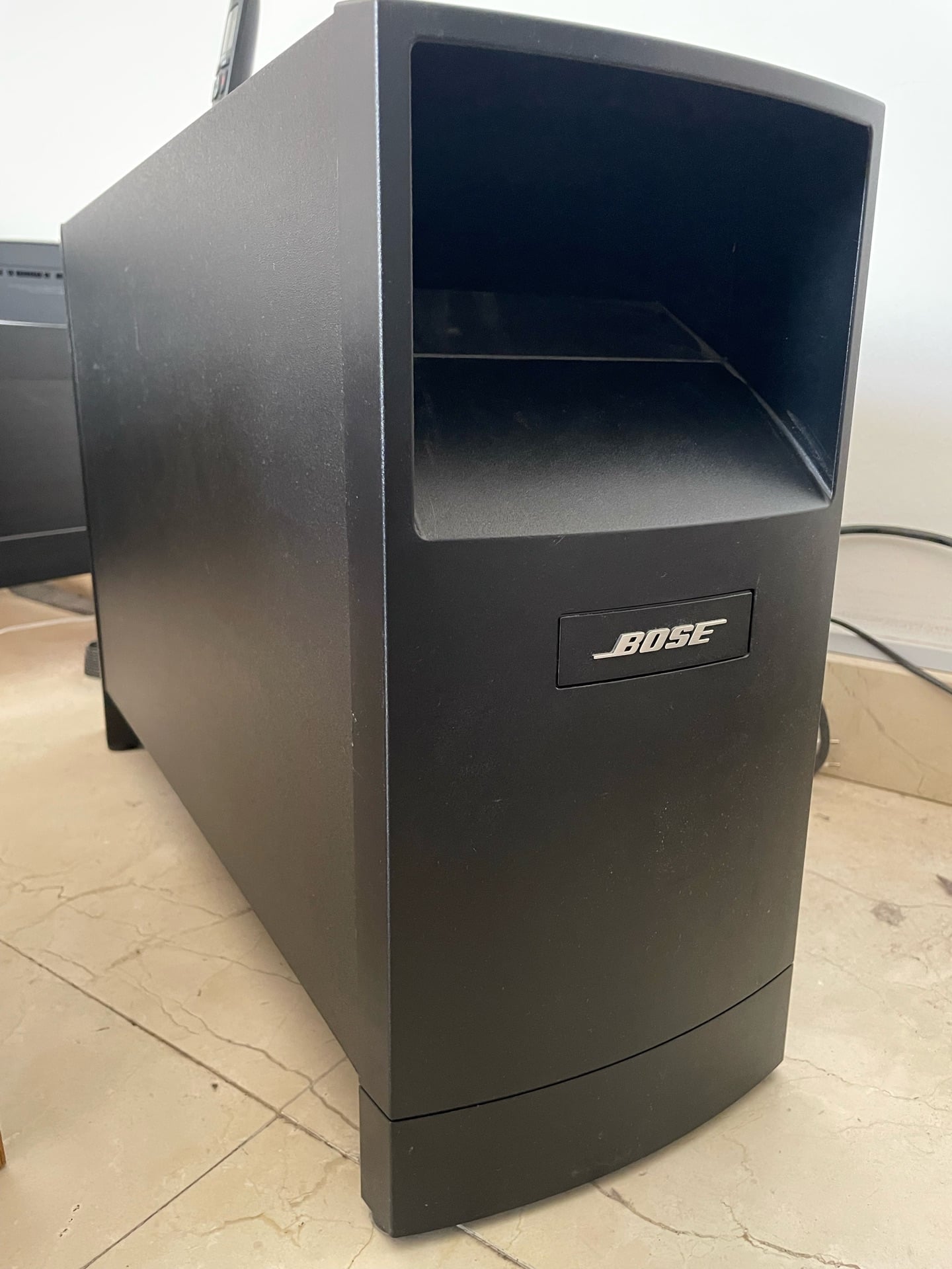 Bose surround system with Yamaha amplifier - Image 2