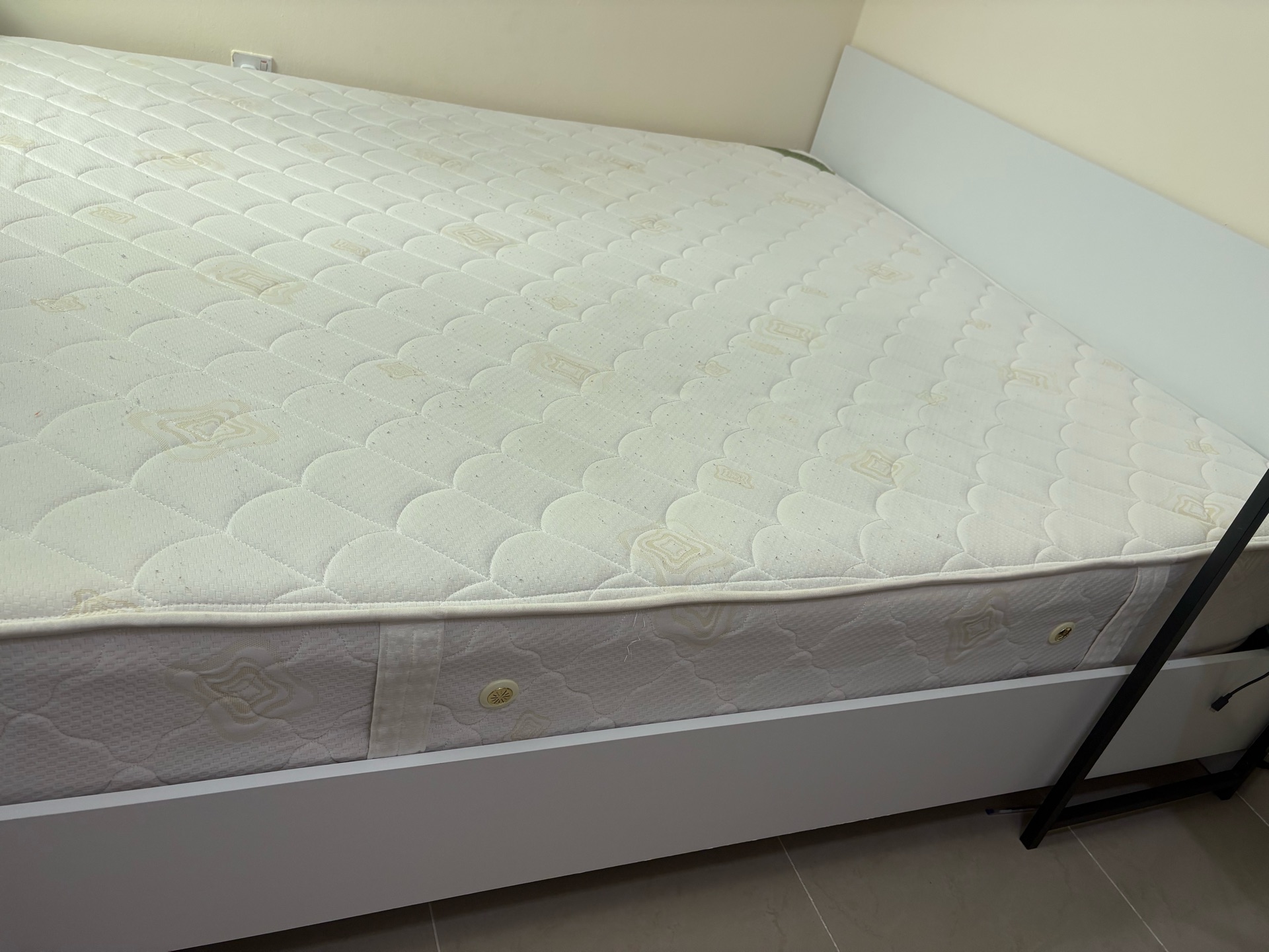 Bed Set with Mattress and duvet - Image 5
