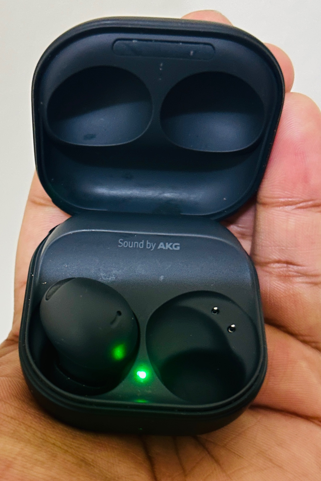 Samsung buds 2 pro - Image 2