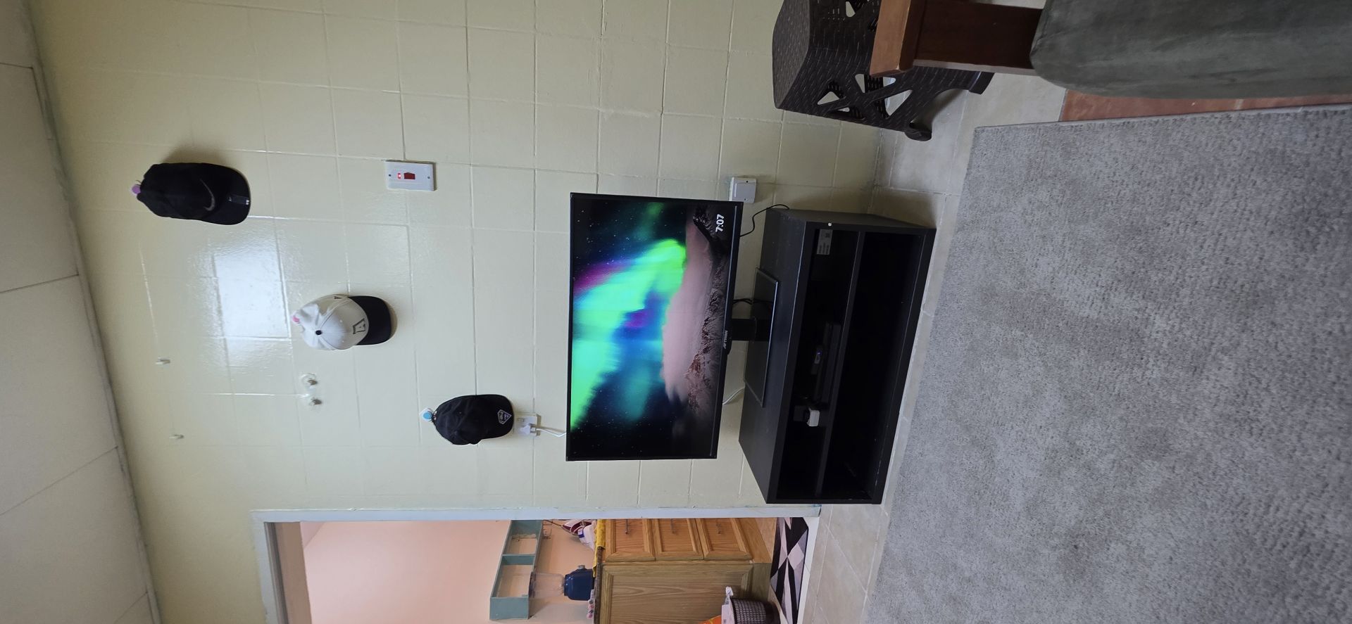 Used Aftron TV  - 40 inch - Image 2