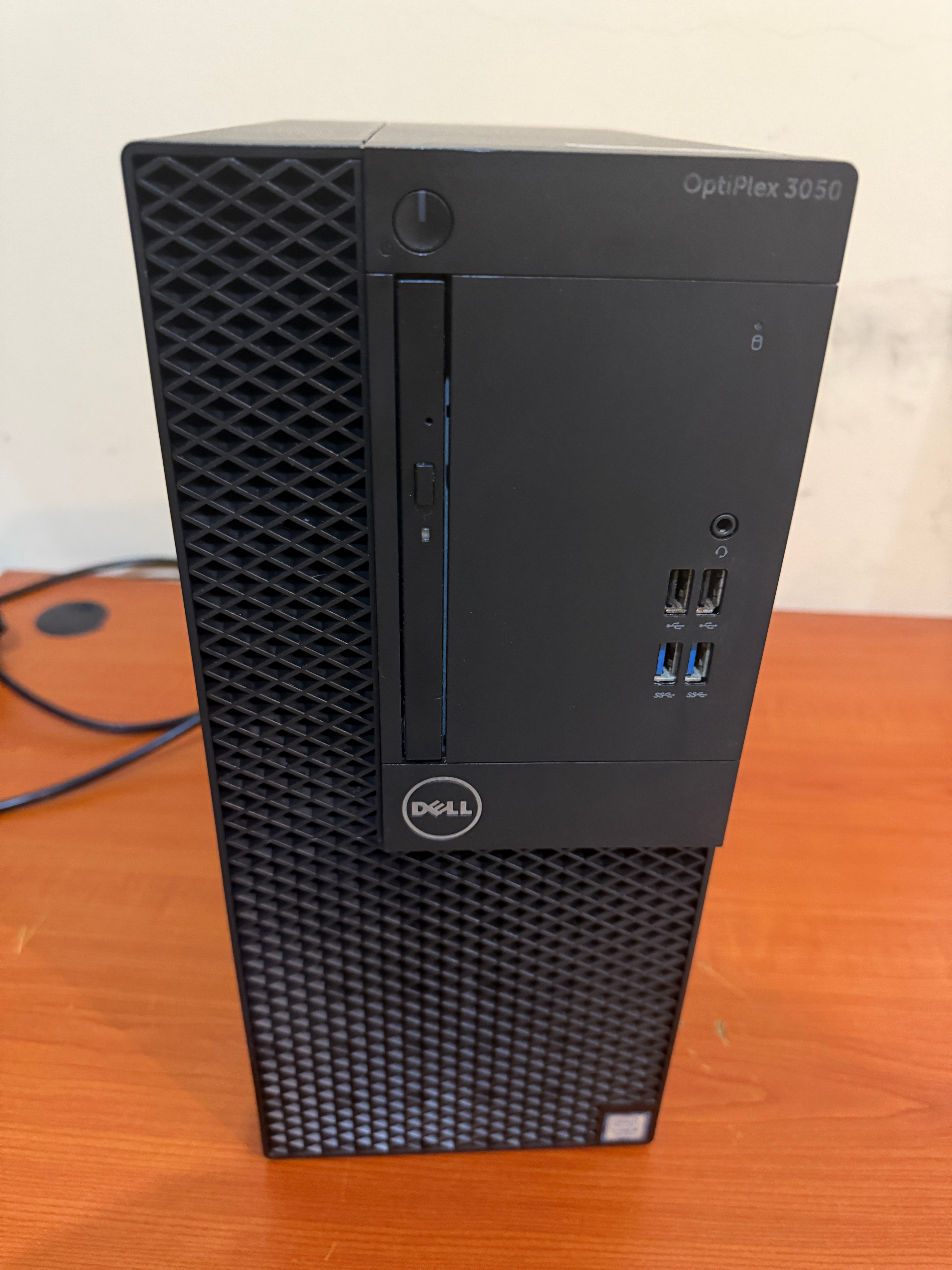 PC Dell OptiPlex 3050 Desktop with Sandisk SSD Great Performance - Image 1