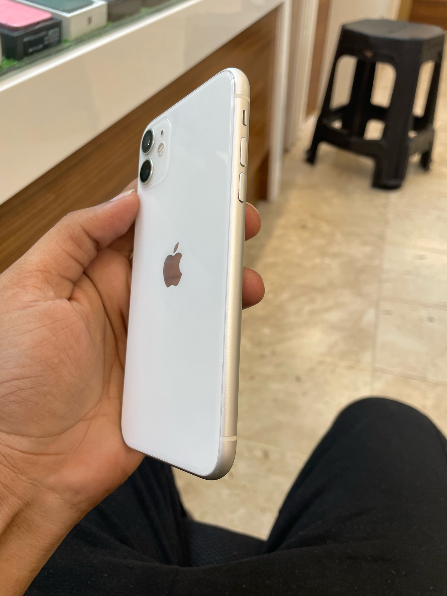 Iphone 11 128GB - Image 2