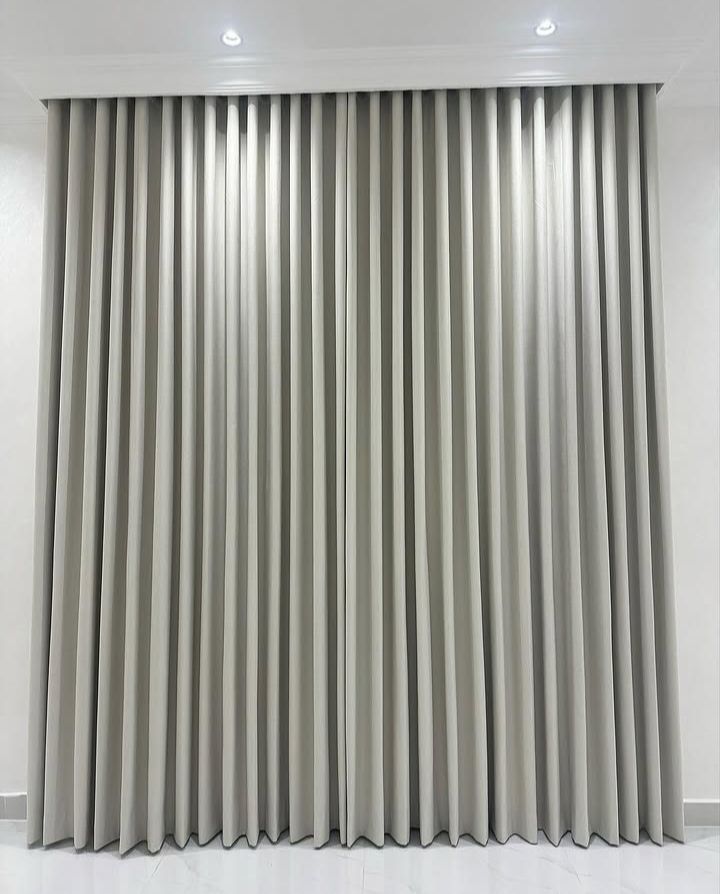 Brand New Curtains and Carpets for Home Decor - Image 9