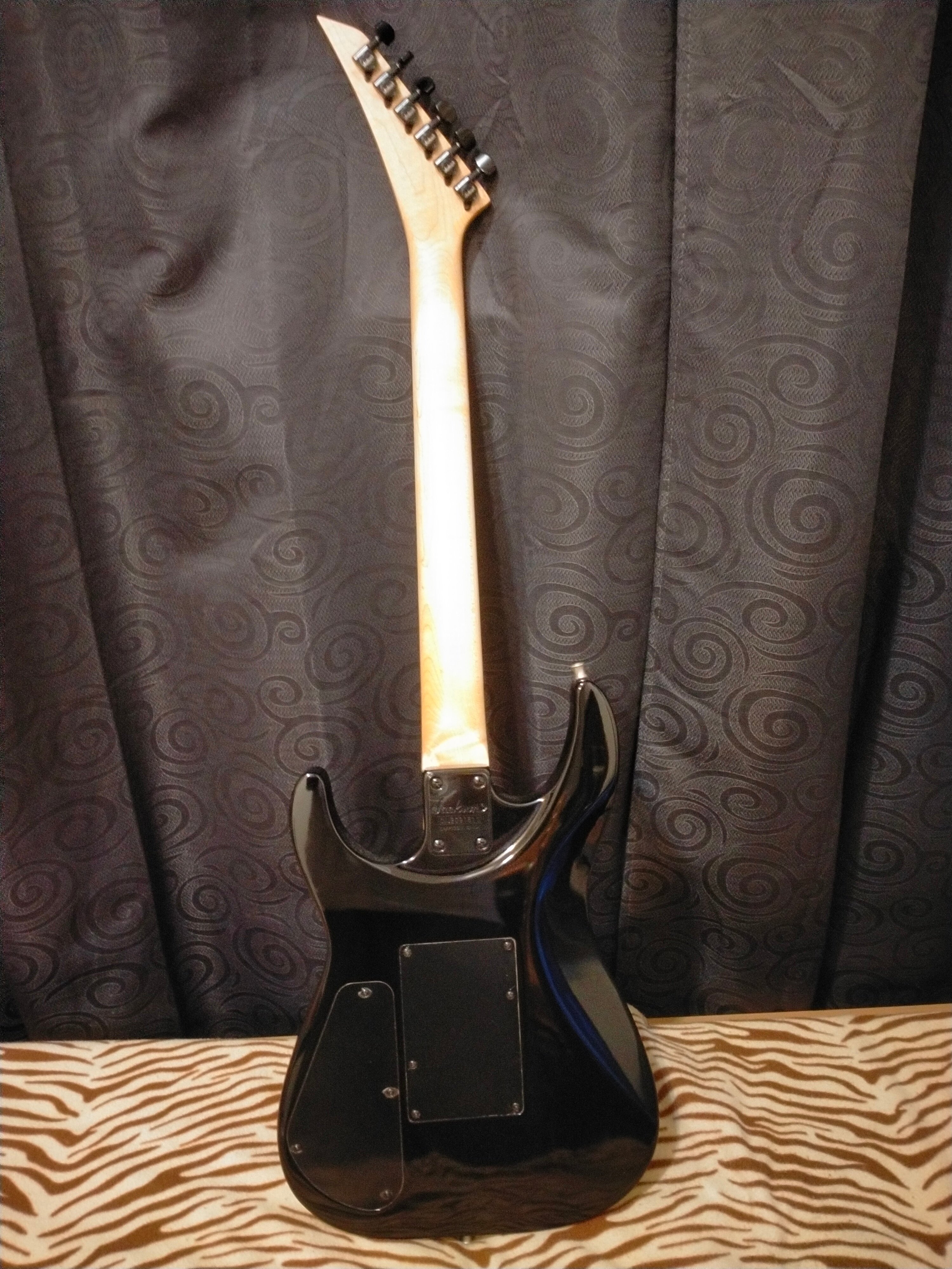 Jackson Electric Guitar with hard case - Image 1