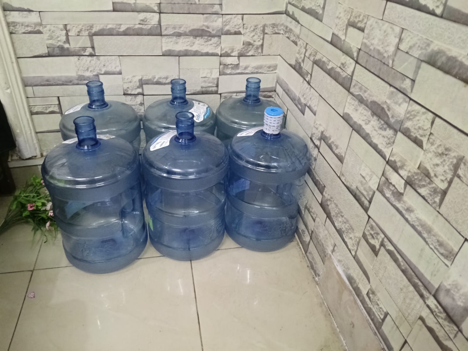safa water can - Image 1