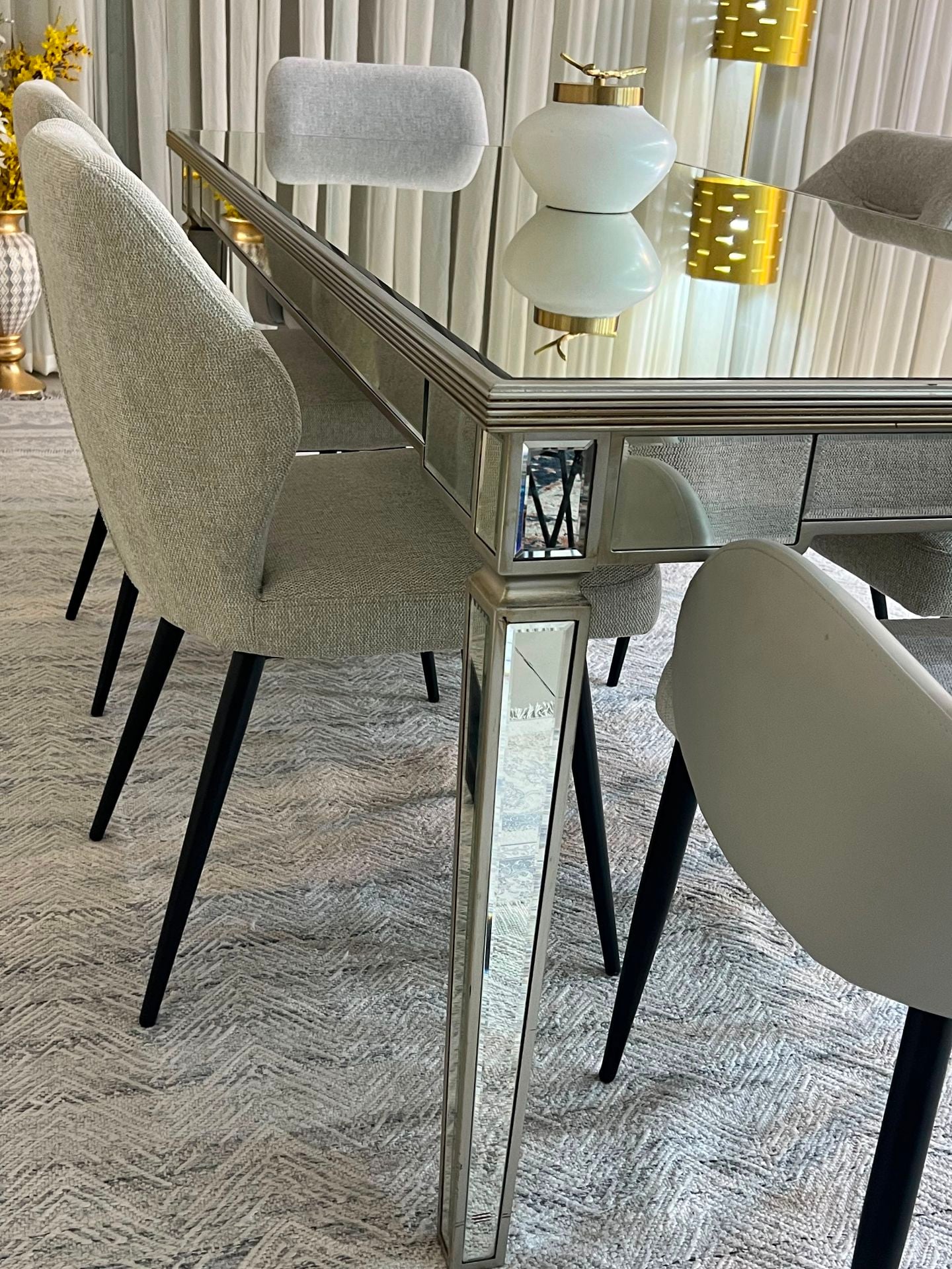 100% BREND NEW HOME CENTER DINING TABLE  URGNT SALE }CALL OR WHAT'S APP >7153245 - Image 7