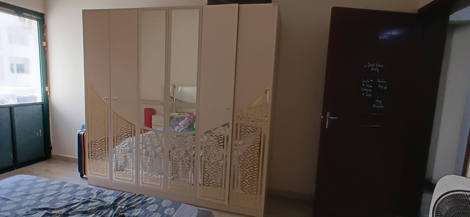 Bedroom Set - Image 8