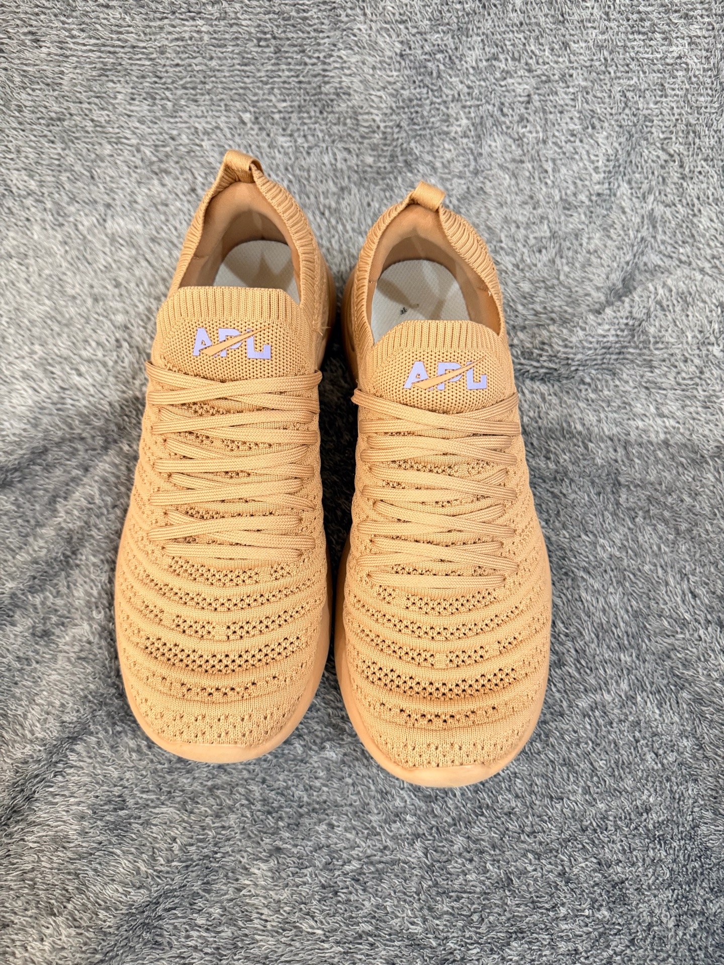 Chanel, Golden Goose, APL - Image 9