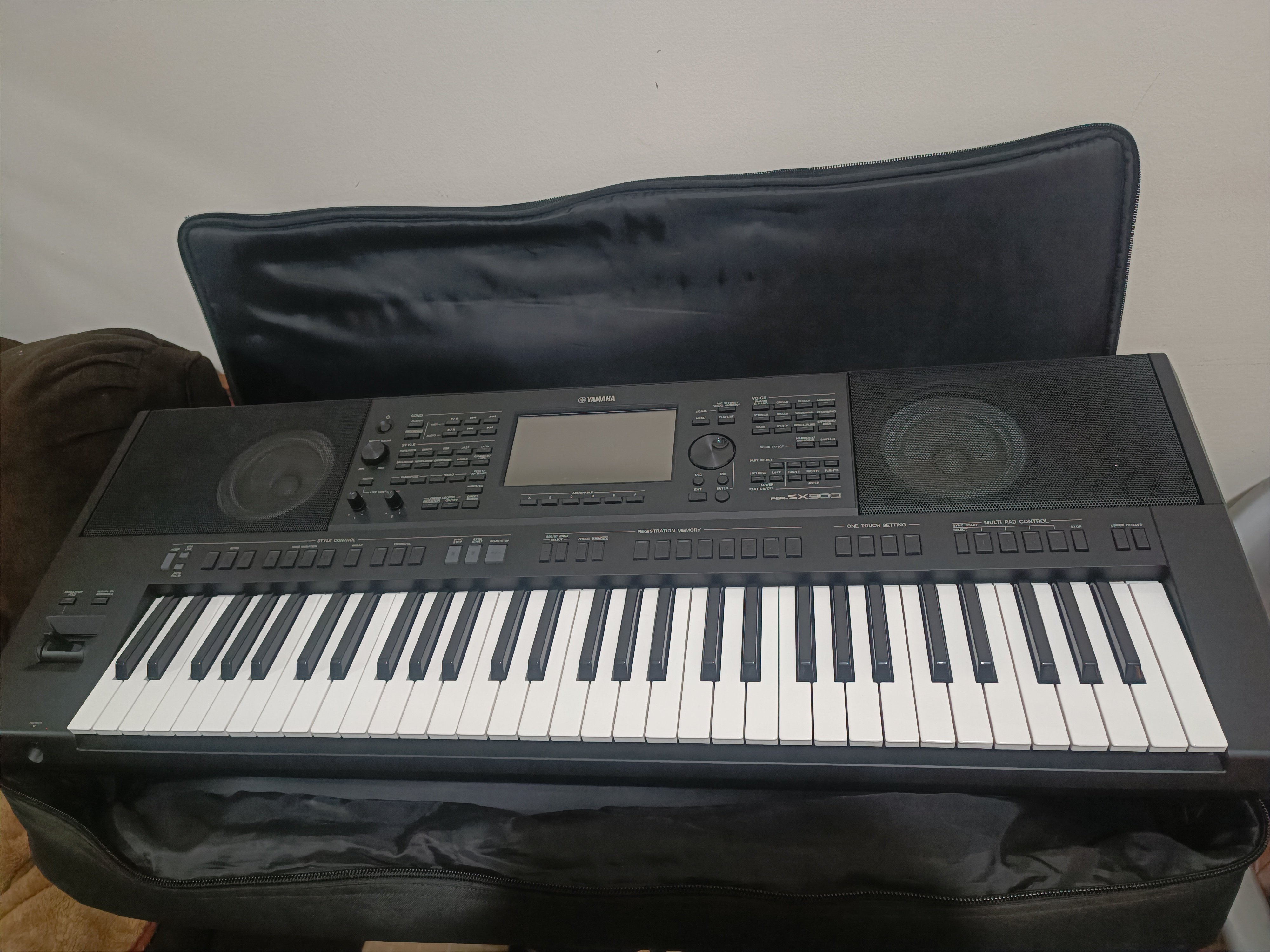 YAMAHA PSR SX900 - Image 1