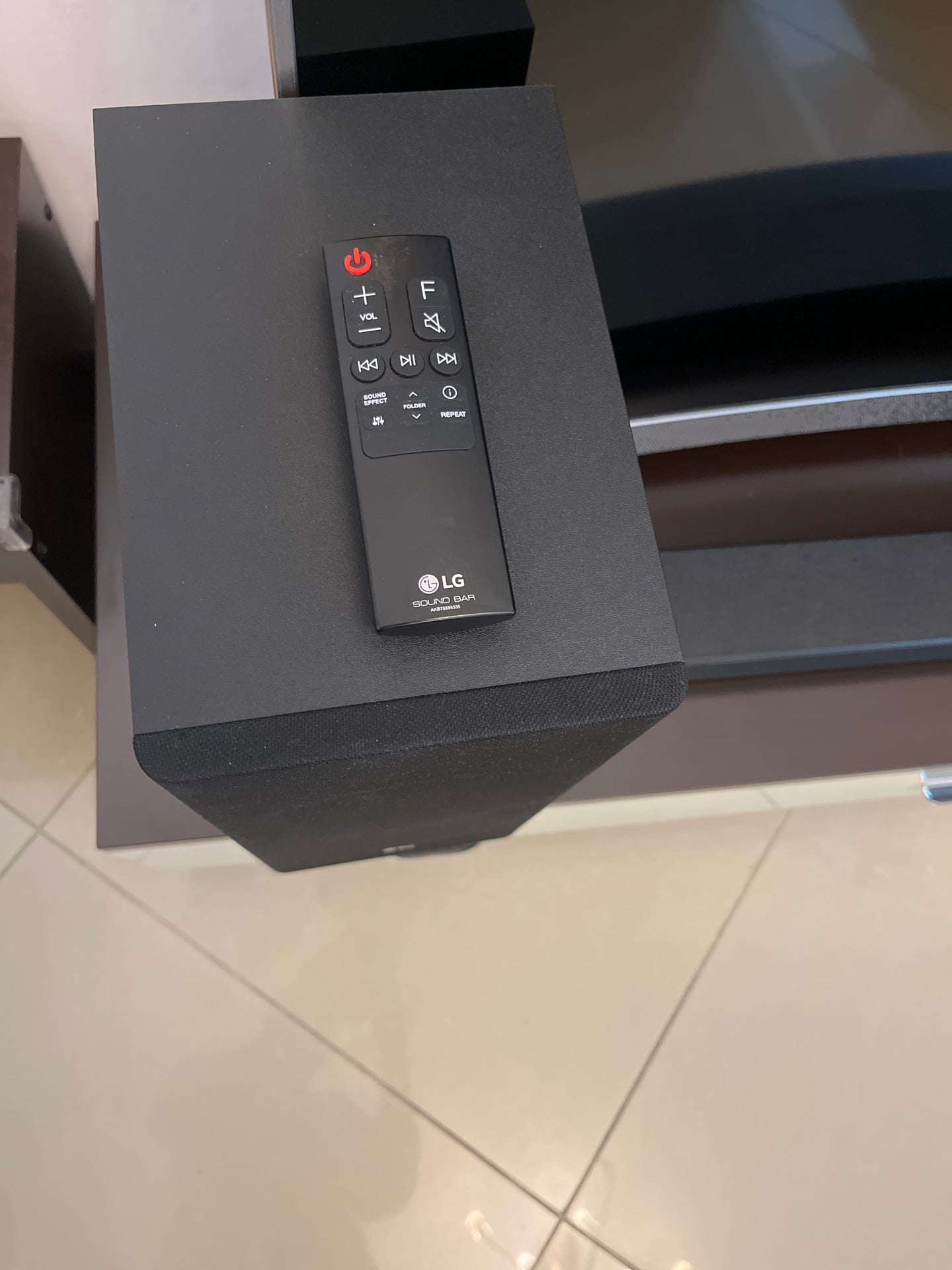 LG Sl5Y 2.1 channel Wireless Soundbar - Image 3