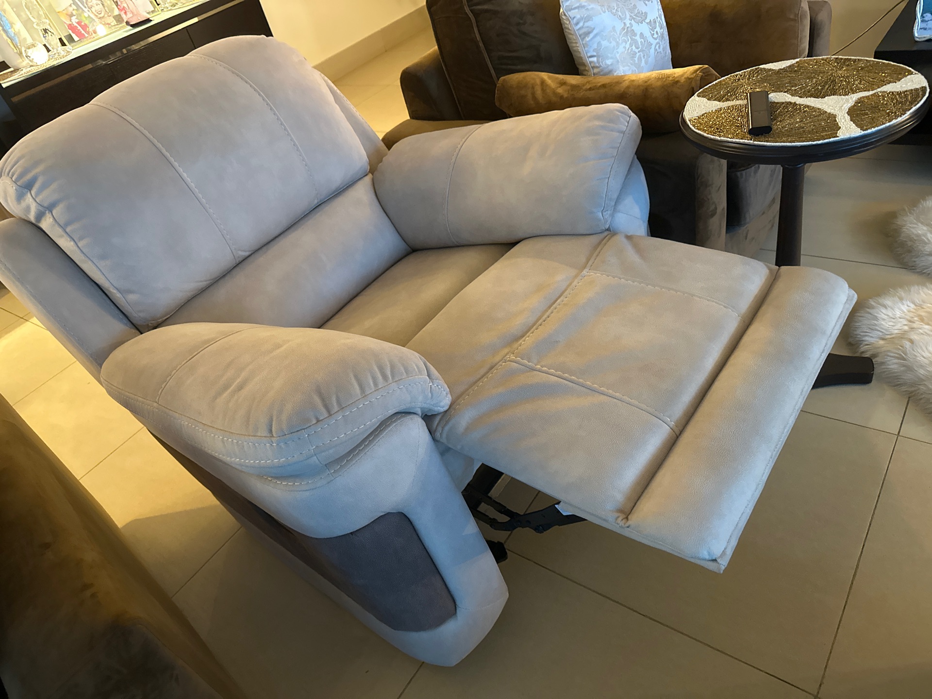 Home Center Recliner / Lounger - Image 4