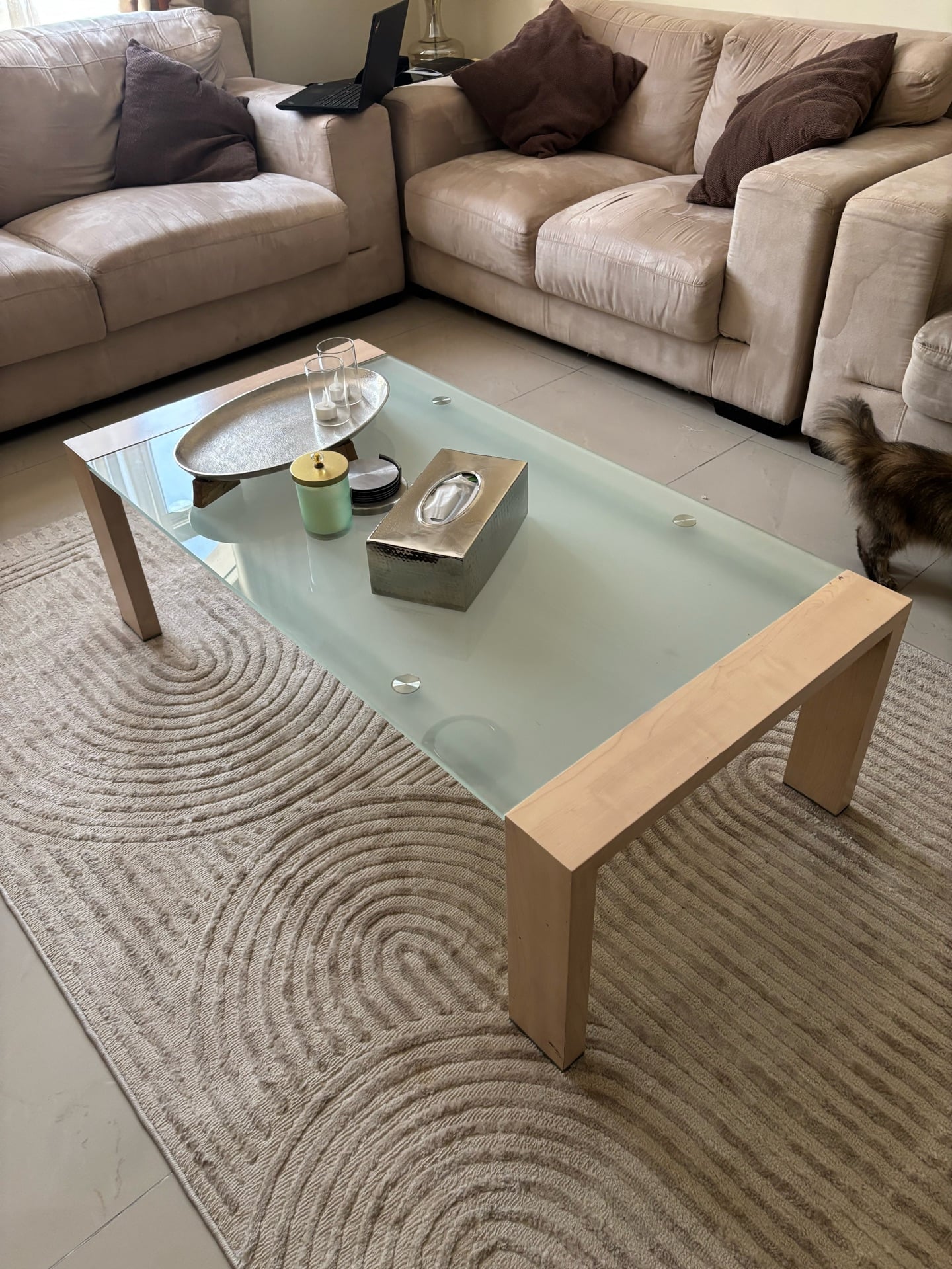 PAN home lounge & dining room set - Image 4