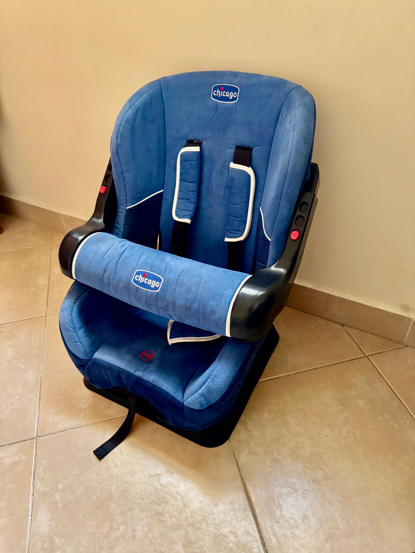 Car seat  - Image 4
