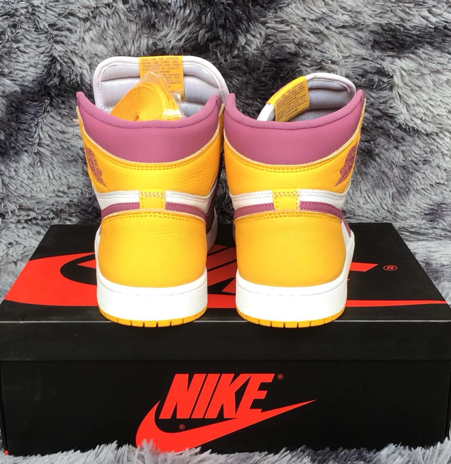 Air Jordan 1 Retro high OG Brotherhood  - Image 5
