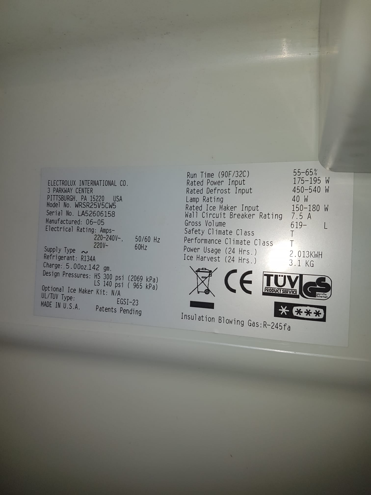 ثلاجة Westinghouse بيضاء (مستعملة قليلاً) - Image 6