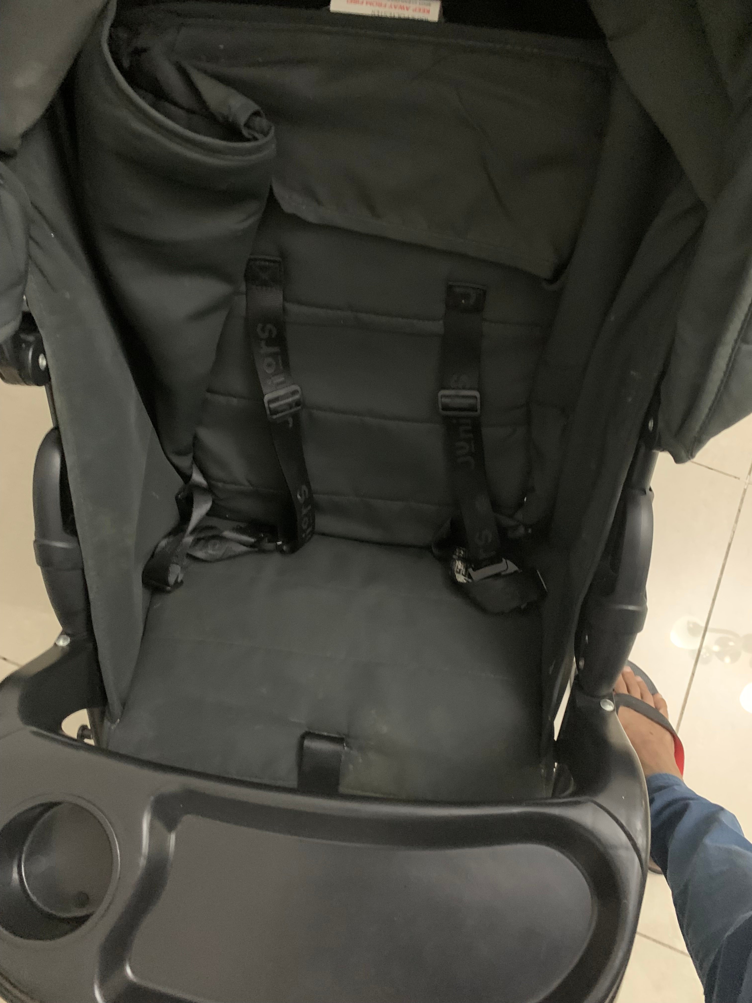 Urgent sale Baby stroller Juniors brand very good - Image 3