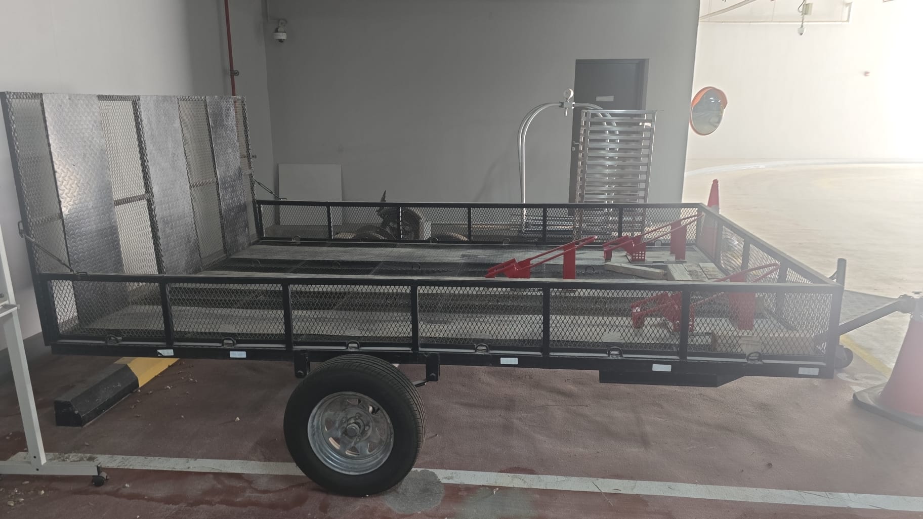 Trailer XXL - Image 1