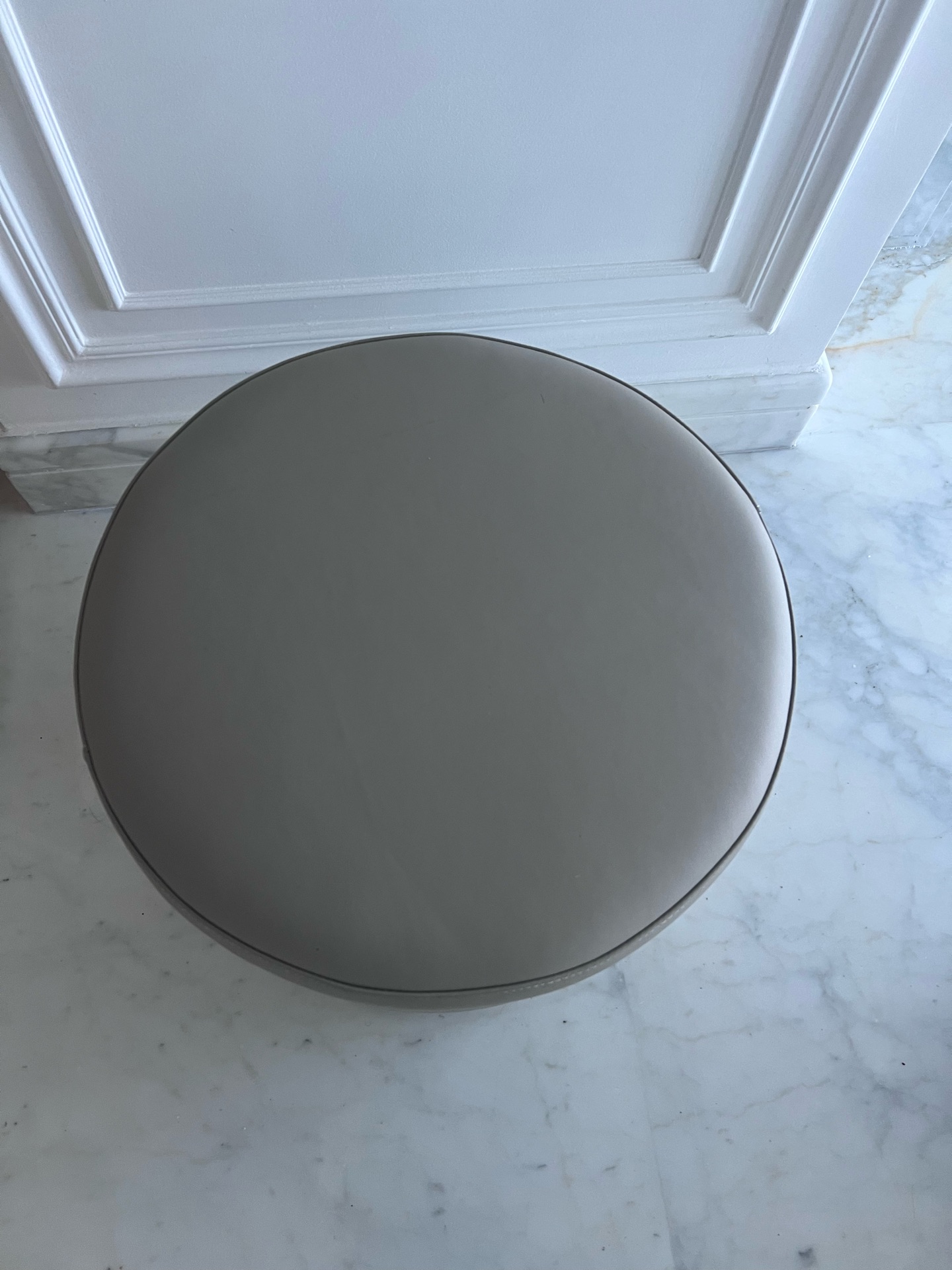 مقعد pouf جديد جميل - Image 3