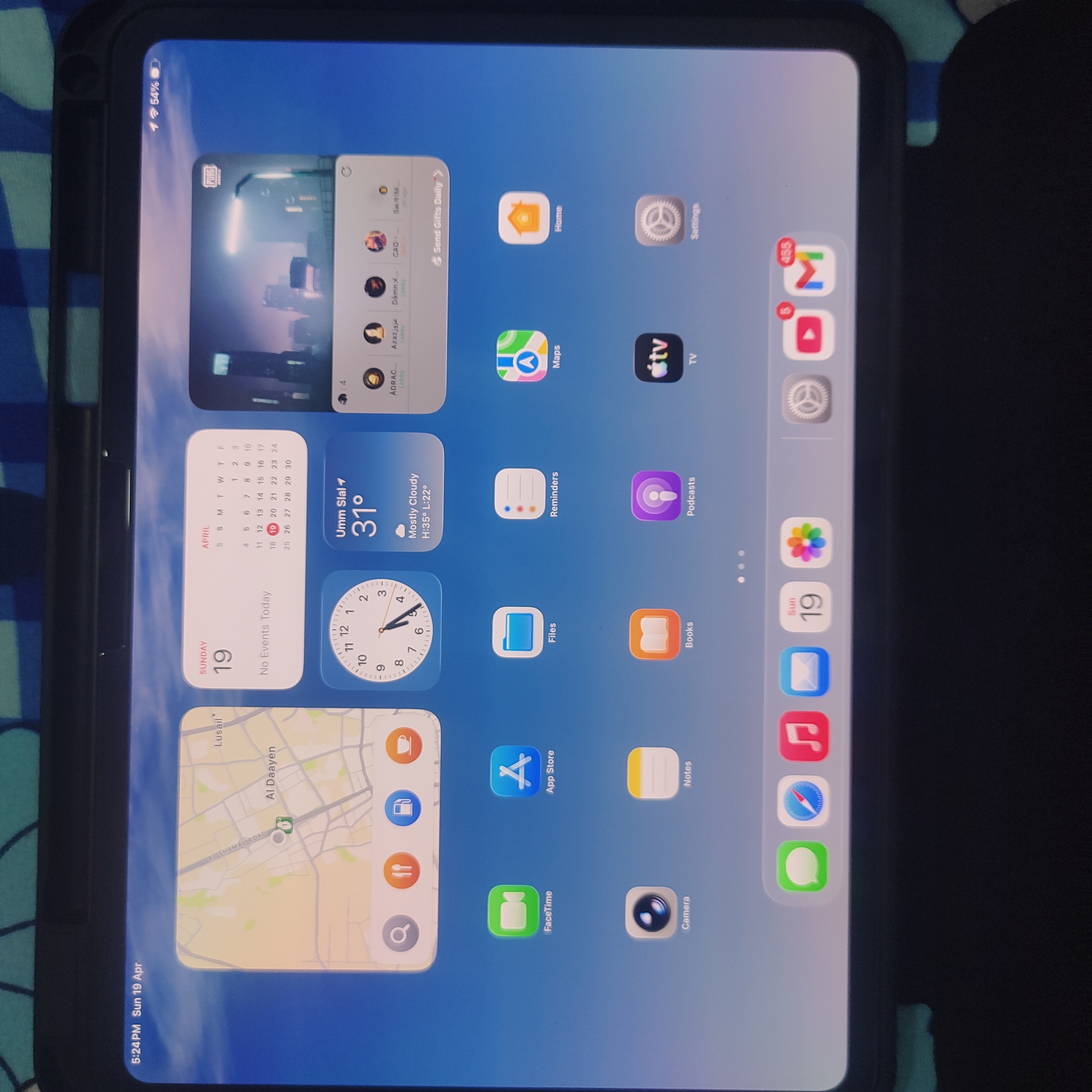 Selling ipad 11 pro M4  - Image 4