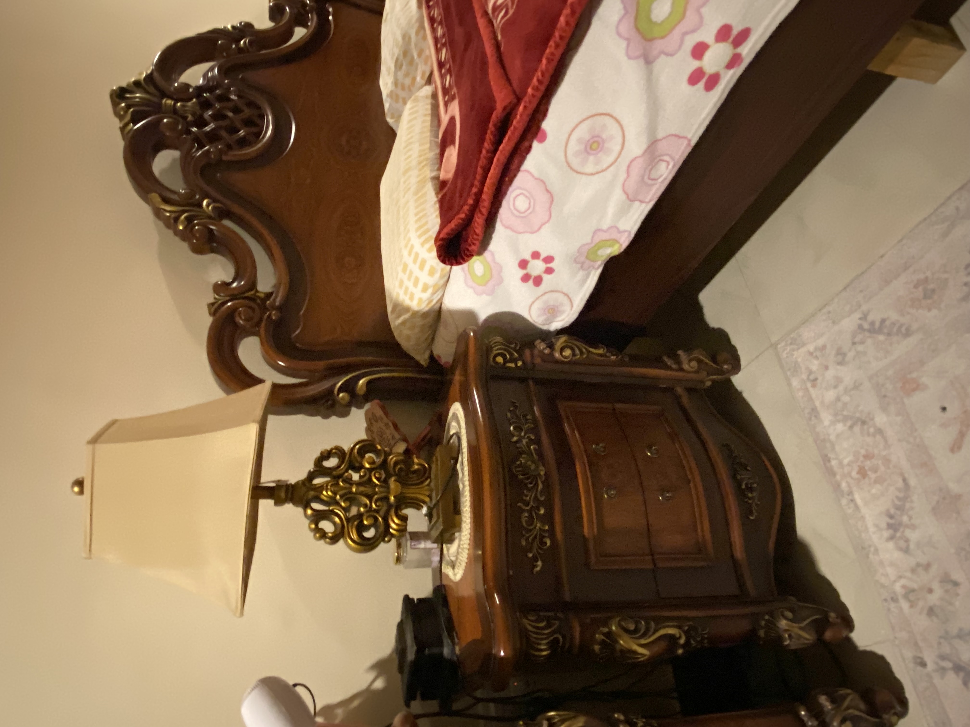 Parents bedroom - Image 1