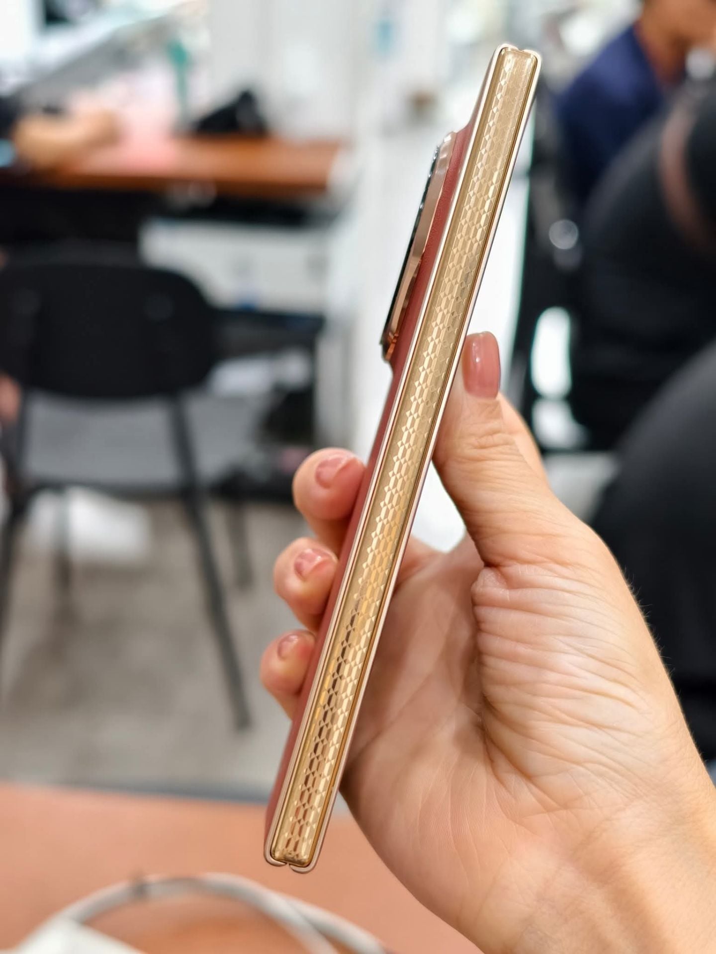 HONOR MAGIC V3 -- 512GB - Image 8