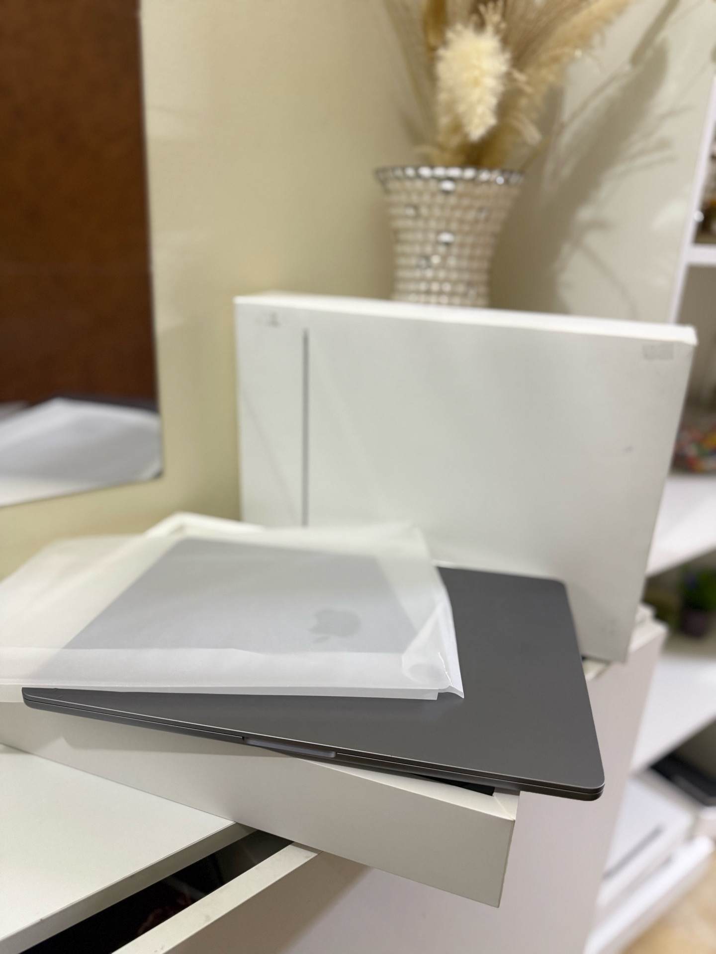 Apple Macbook Air M3 15Inch 512Gb  - Image 2